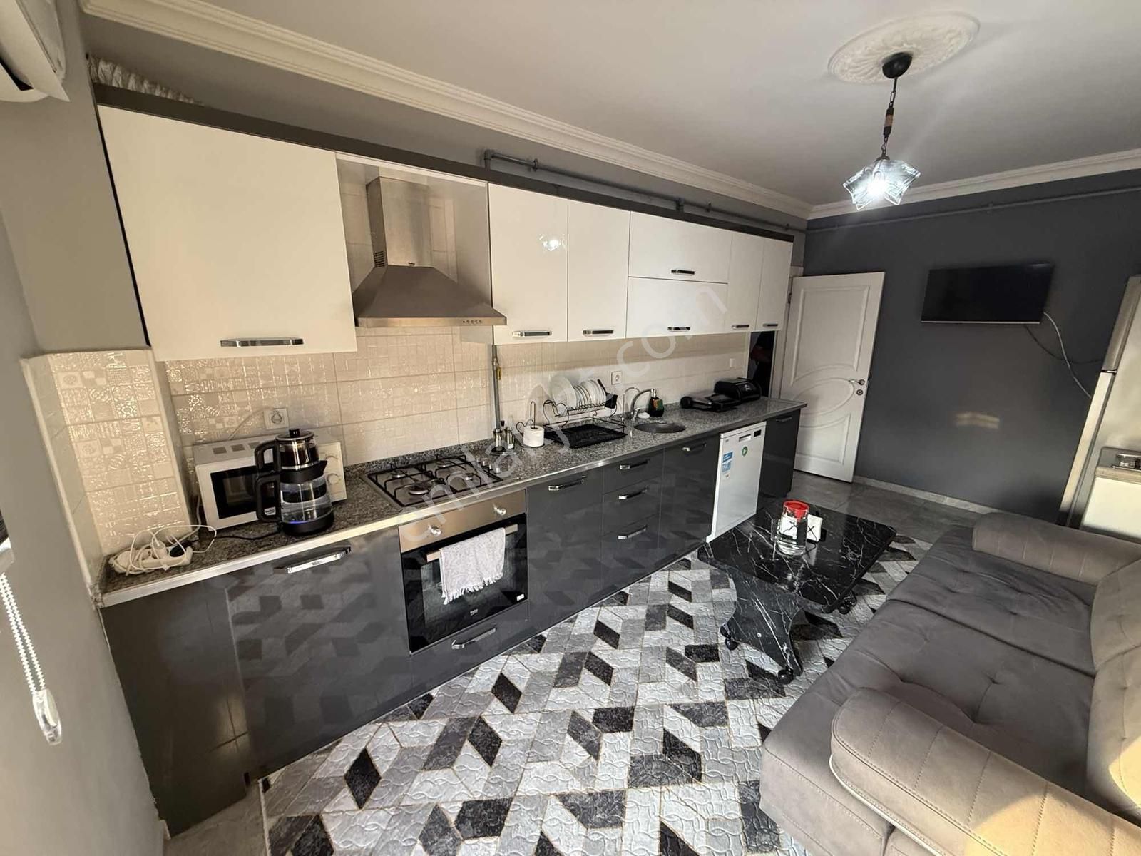 Hüsnü Karakaş Mah 3+1 Net 130 M2 Ful Eşyalı Satılık - Görsel 10