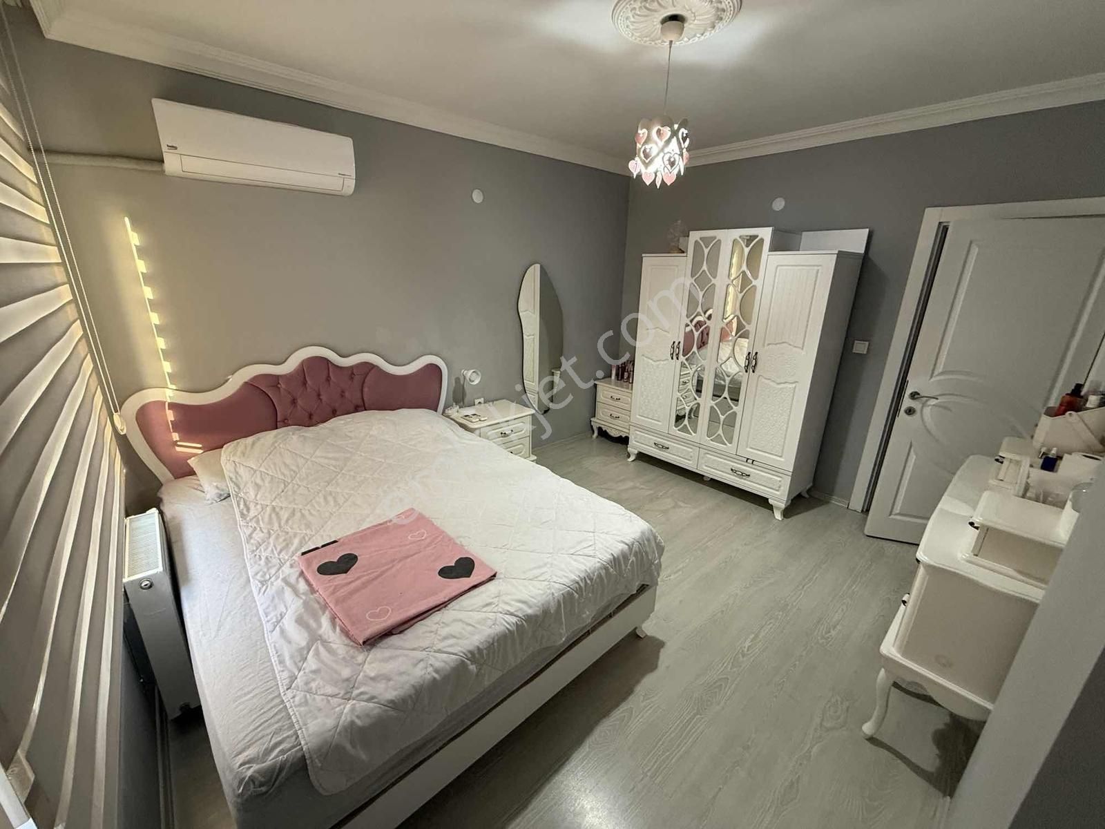 Hüsnü Karakaş Mah 3+1 Net 130 M2 Ful Eşyalı Satılık - Görsel 27