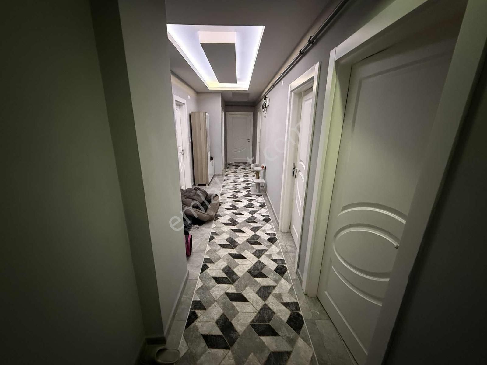 Hüsnü Karakaş Mah 3+1 Net 130 M2 Ful Eşyalı Satılık - Görsel 5