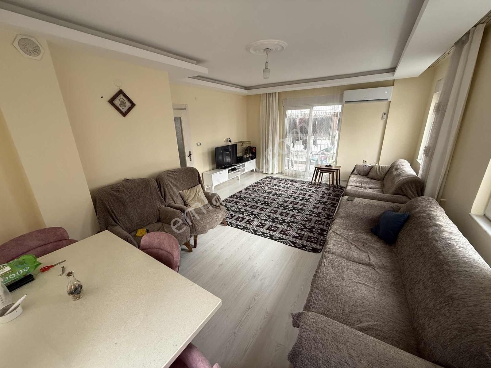 Güneş Mahallesi Çok Geniş 2+1 Asansörlü Katılım Evlerine Uygun