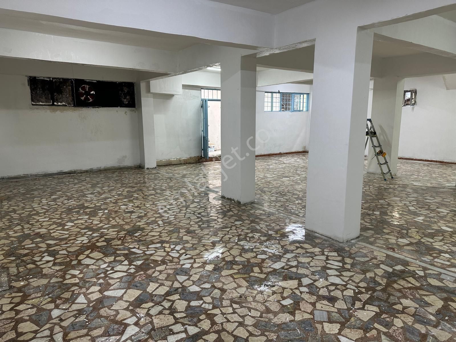 Araz Gayrimenkul 75 Yıl Mah Kiralık Bagımsız Girişli Dükkan - Görsel 4