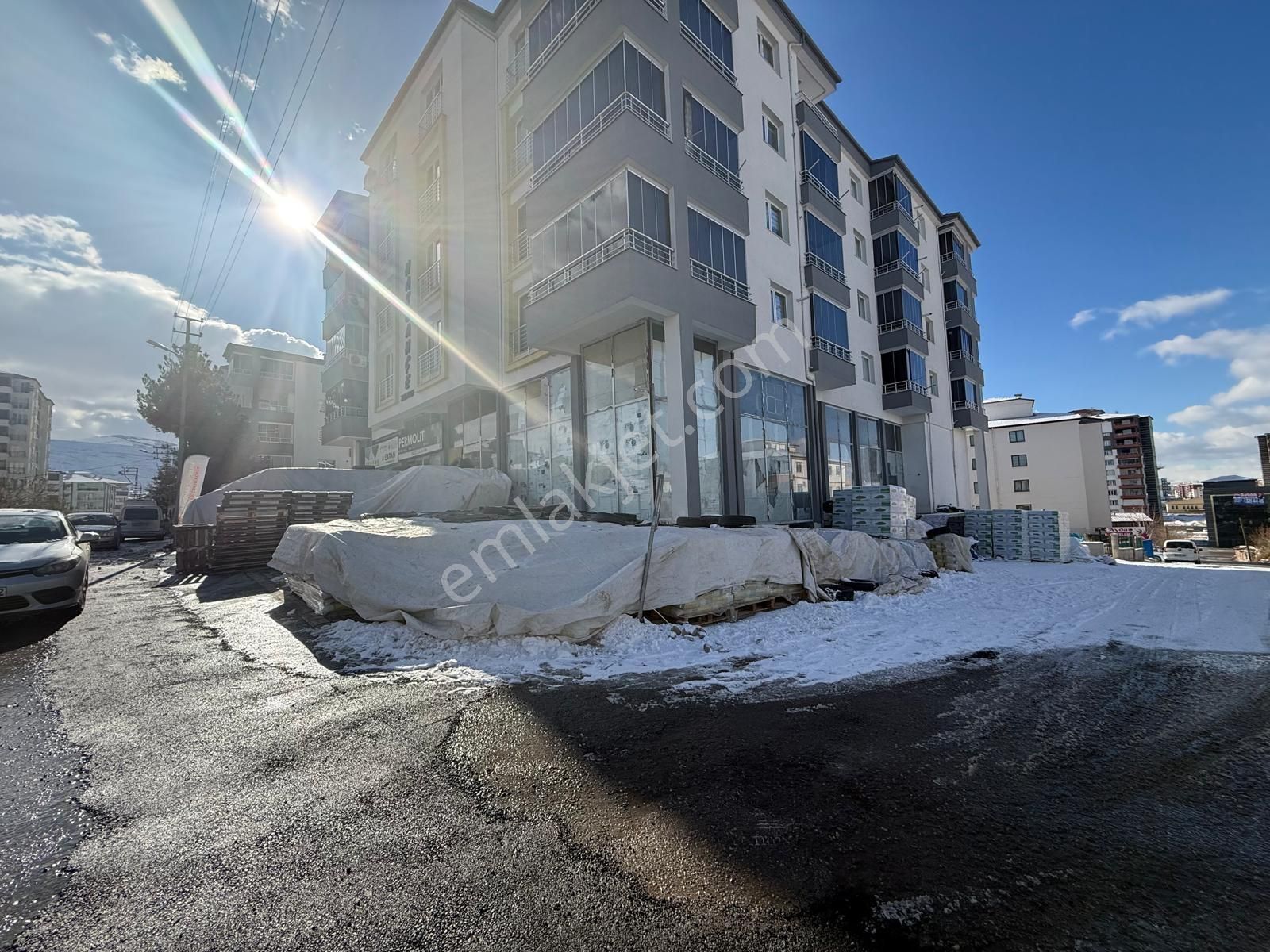 Cb Safir'den Göztepe De Düğün Salonu Ruhsatlı Satılık Dükkan