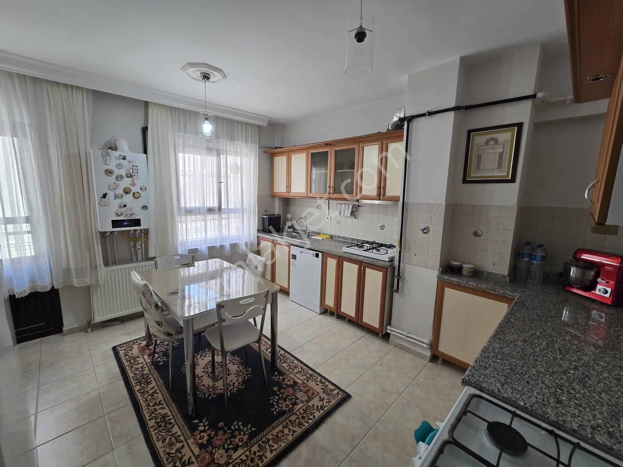 Atanora Vadiden Trt Panora Yakını Asansörlü 2 Banyolu Ara Kat 3+1 - Görsel 20