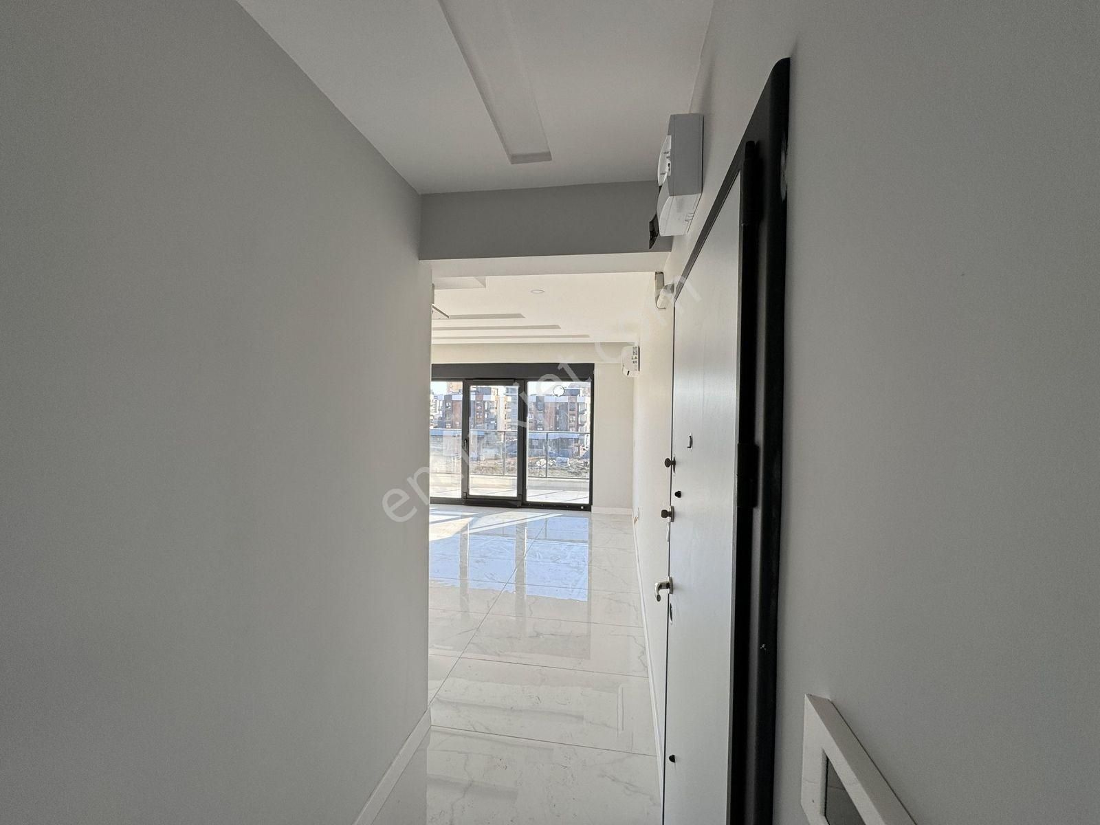 Altıntaş'ta Geniş Satılık 1+1 Daire - Görsel 8