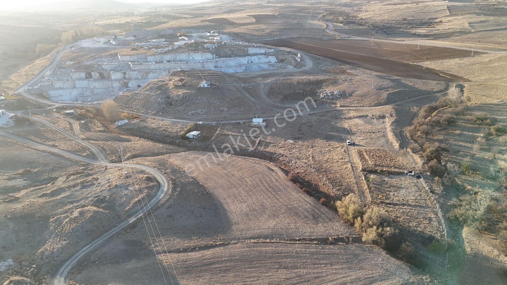 Meram Pamukçu Da 885 M² Bahçe Yapmaya Ve Yatırıma Uygun Tarla..! - Görsel 10