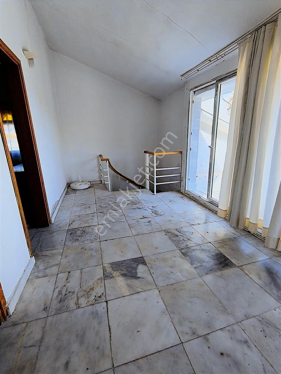 Büyükada 4+1 Muhteşem Deniz Manzaralı Dubleks Satılık Daire - Görsel 22