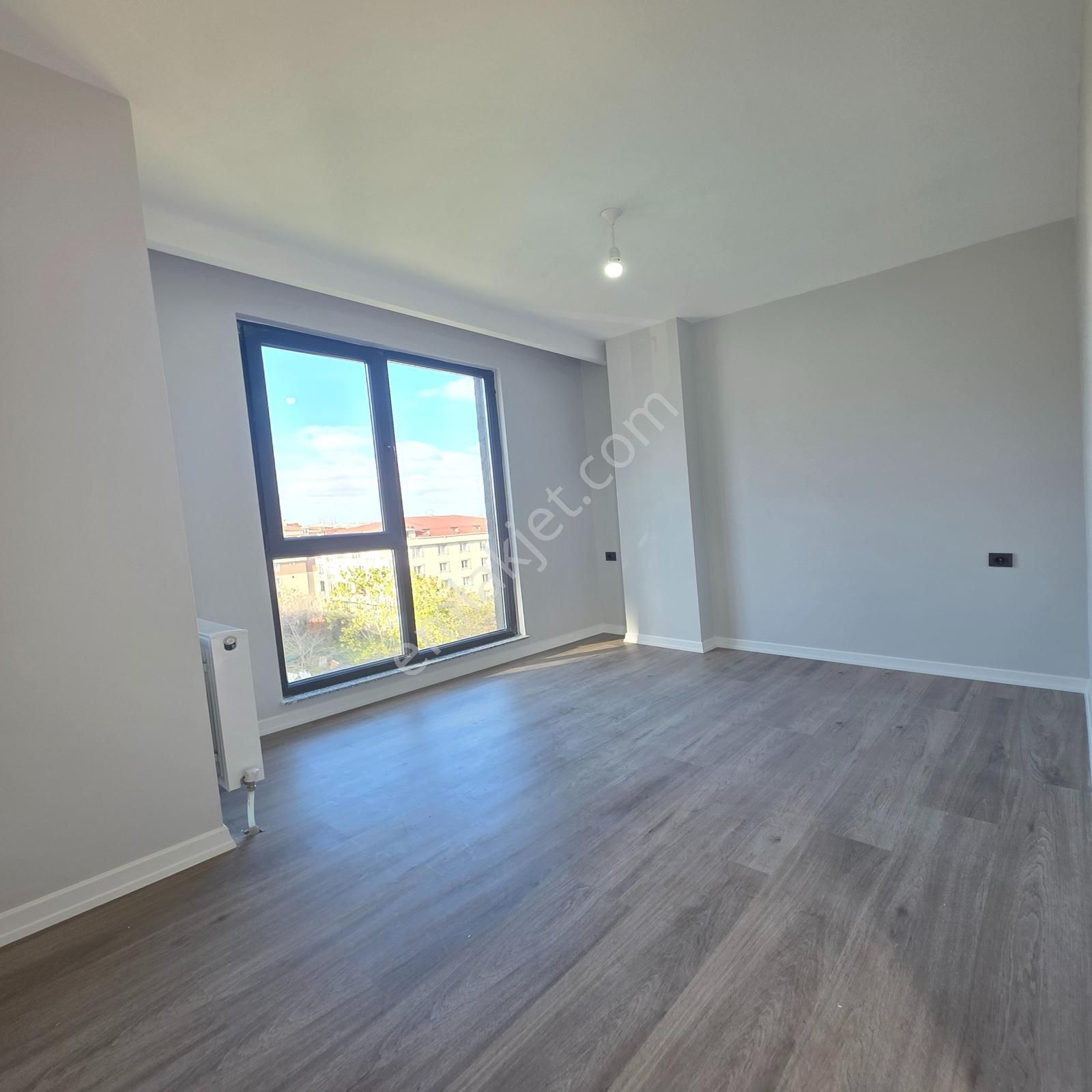 Yuvakurdan İstasyon Mh'de Merkezi Noktada Kiralık 1+1 Daire - Görsel 19