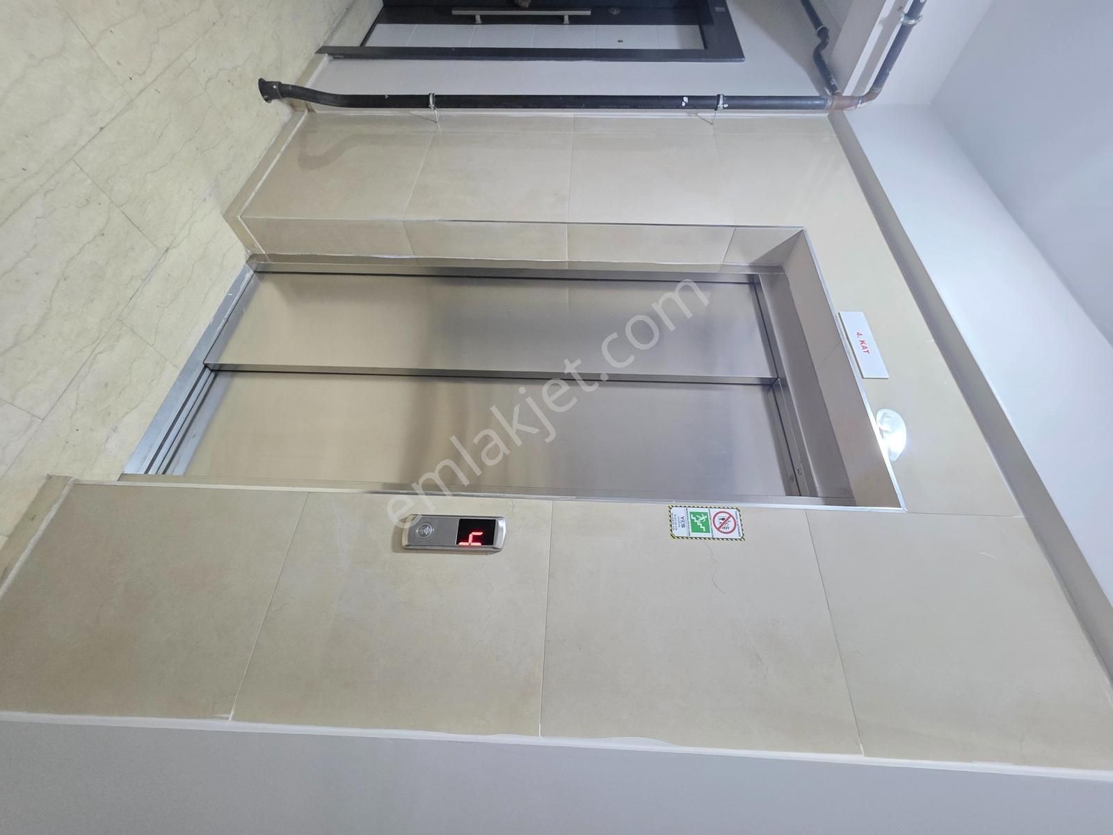 Yuvakurdan İstasyon Mh'de Merkezi Noktada Kiralık 1+1 Daire - Görsel 11