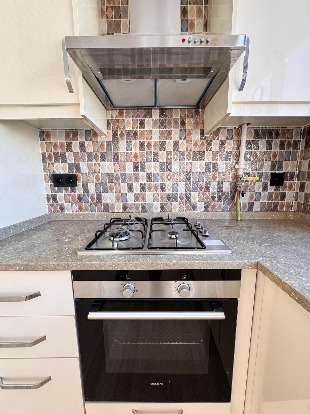 █ Konfor █ 63'te | Ön Köşe Cephe | 2. Kat | 6 Yıllık | Lüks 2+1 - Görsel 7