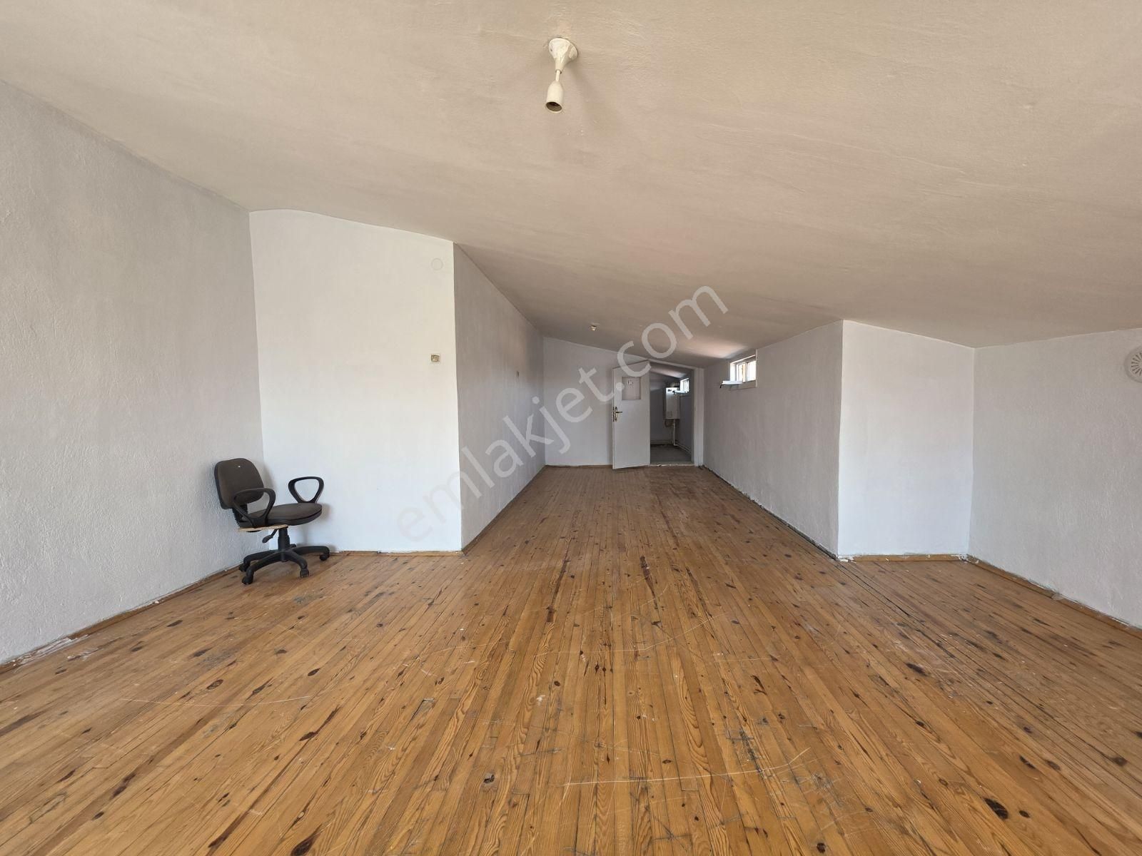 13 Bin Tl Kiracılı Yalıtımlı Asansörlü 2+1 Geniş Çatı Katı - Görsel 13