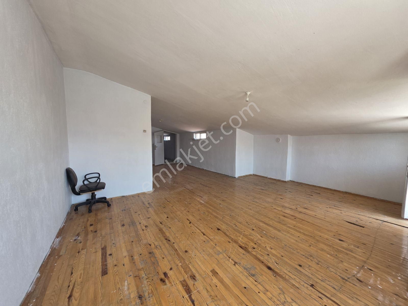 13 Bin Tl Kiracılı Yalıtımlı Asansörlü 2+1 Geniş Çatı Katı - Görsel 24