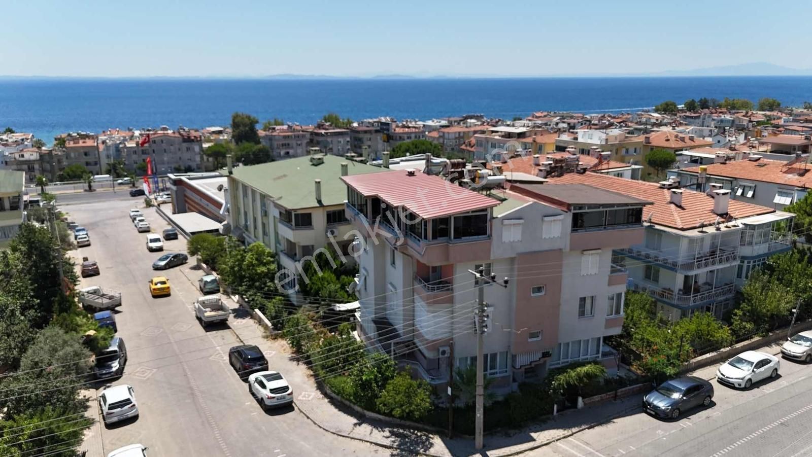 Altınoluk'ta Denize Yakın, Manzaralı, Satılık 3+2 Daire