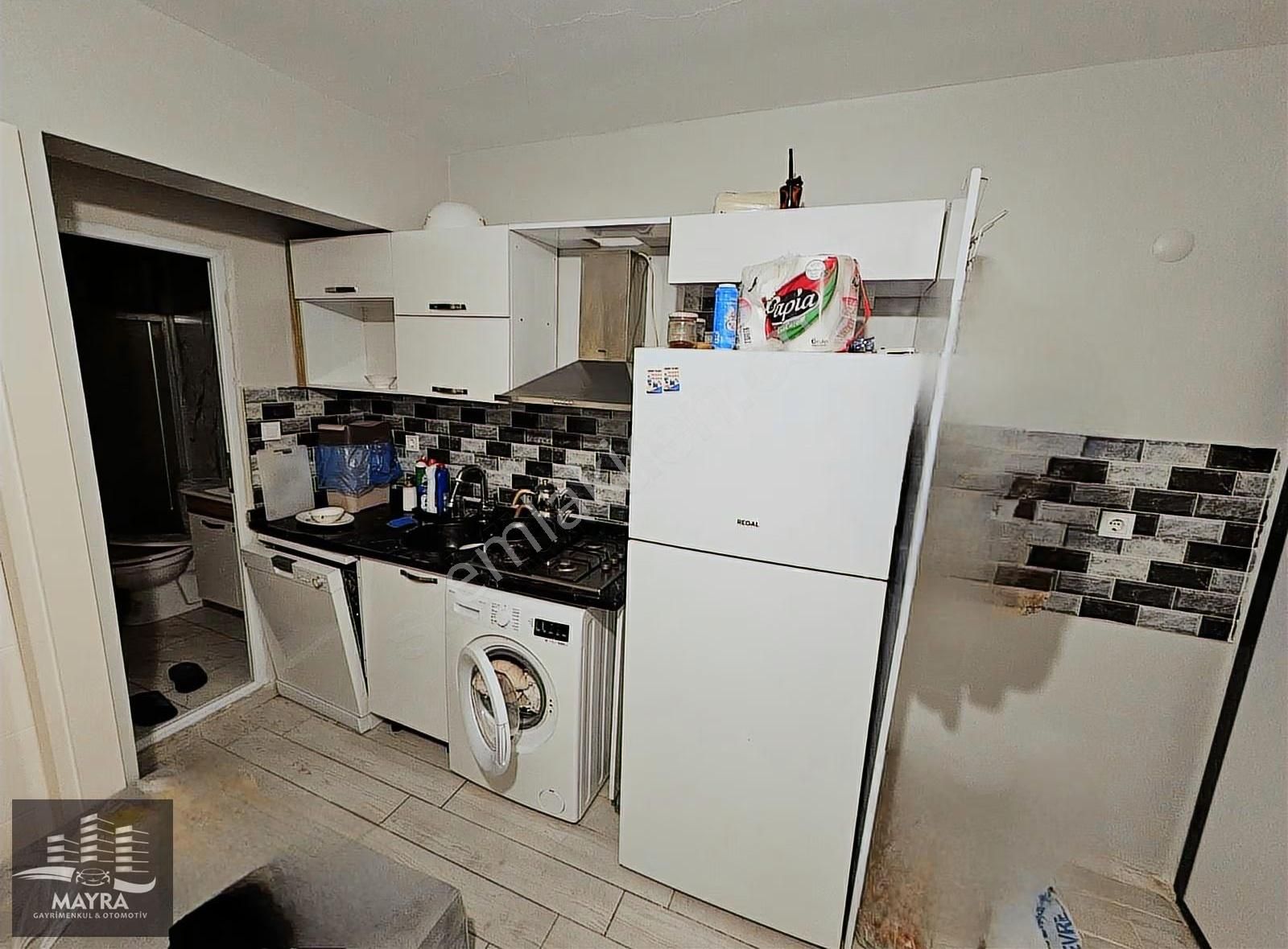 Işıklar Caddesinde Full Eşyalı 1+1 Katta Satılık Daire - Görsel 7