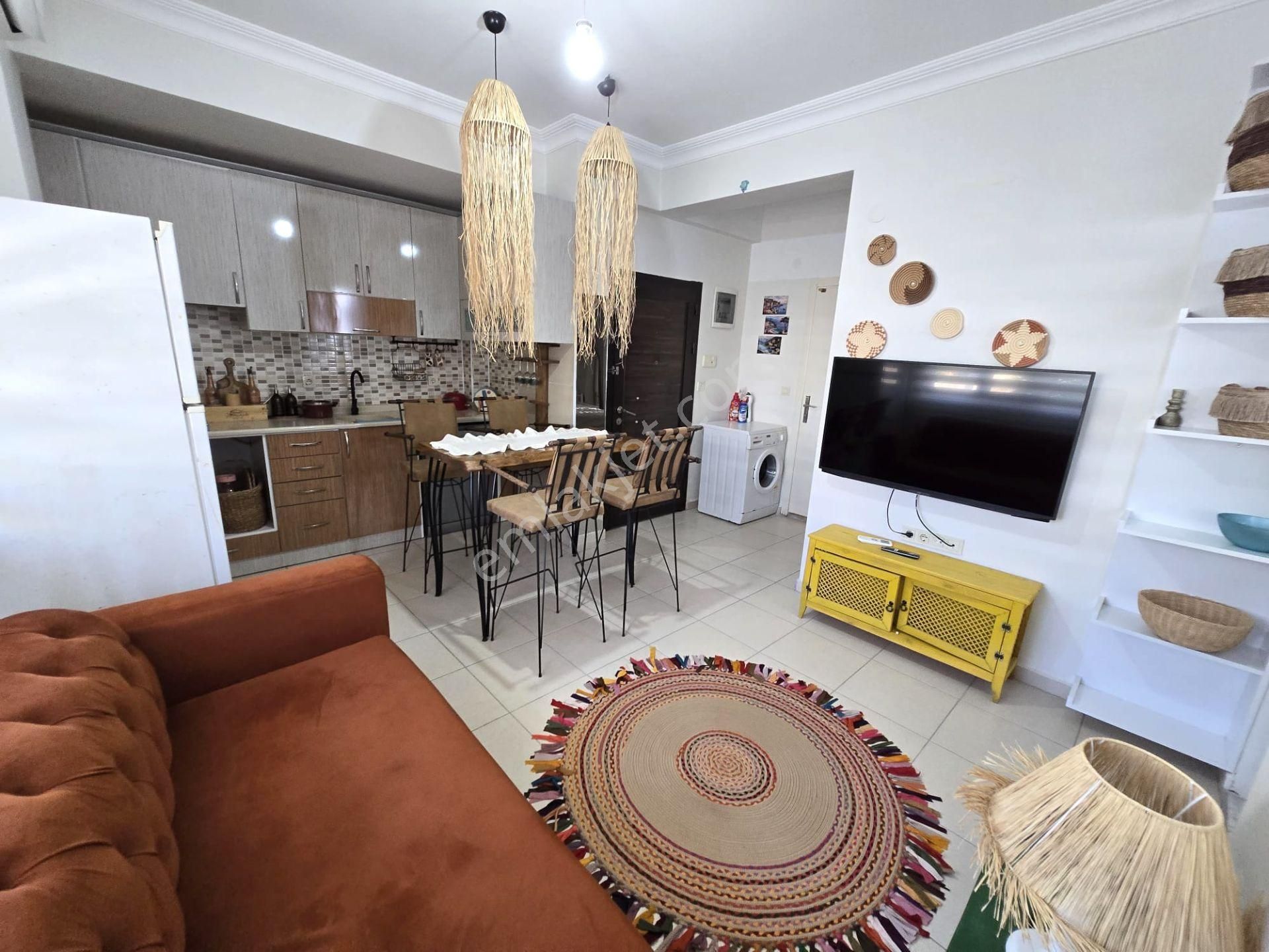 İdamax ' Tan Ilıca Merkezde Mükemmel Konumda Satılık 1+1 Daire