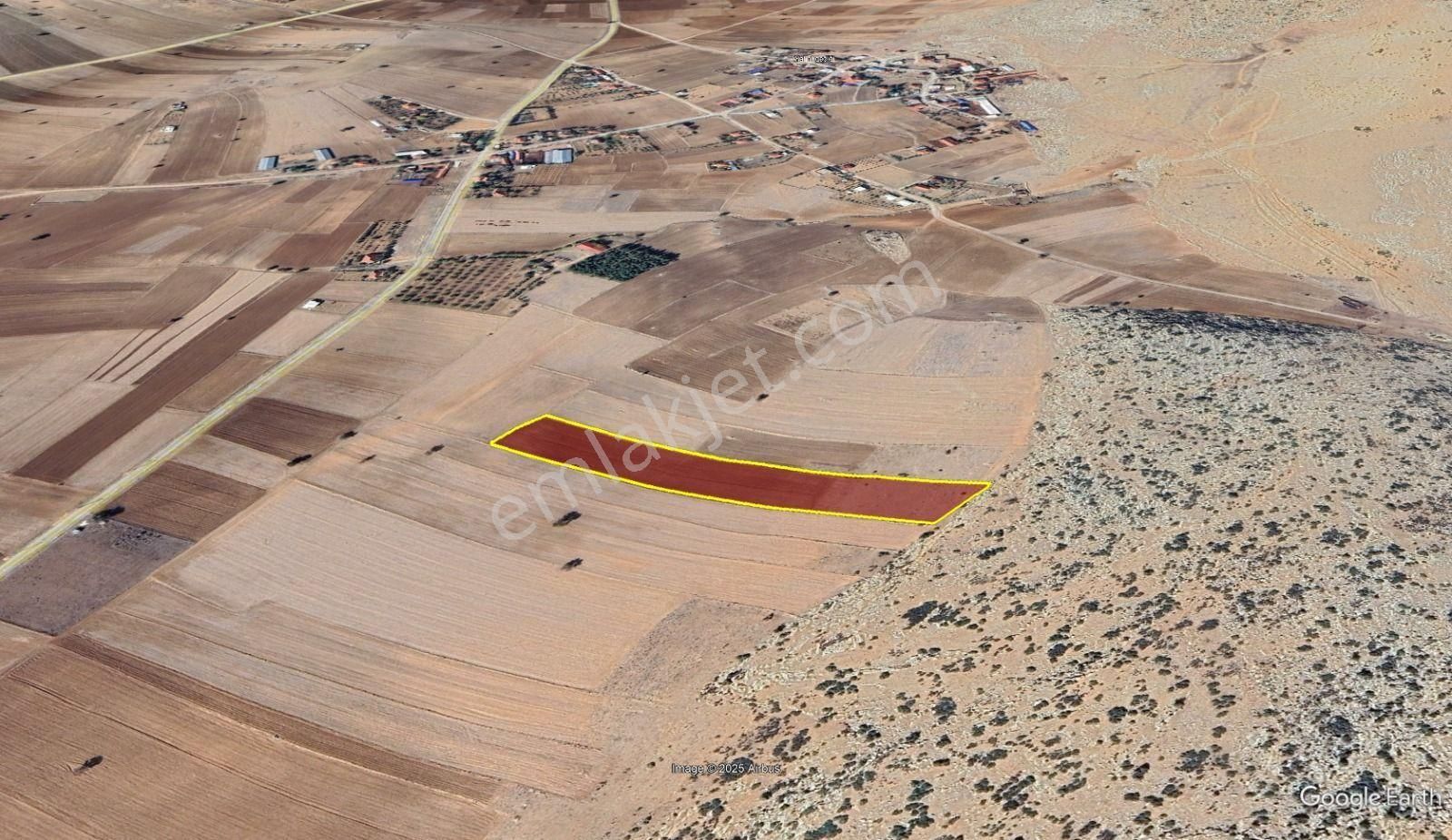 Antalya / Korkuteli / Bozova Mahallesinde 10.272 M² Müstakil Tapulu Tarla