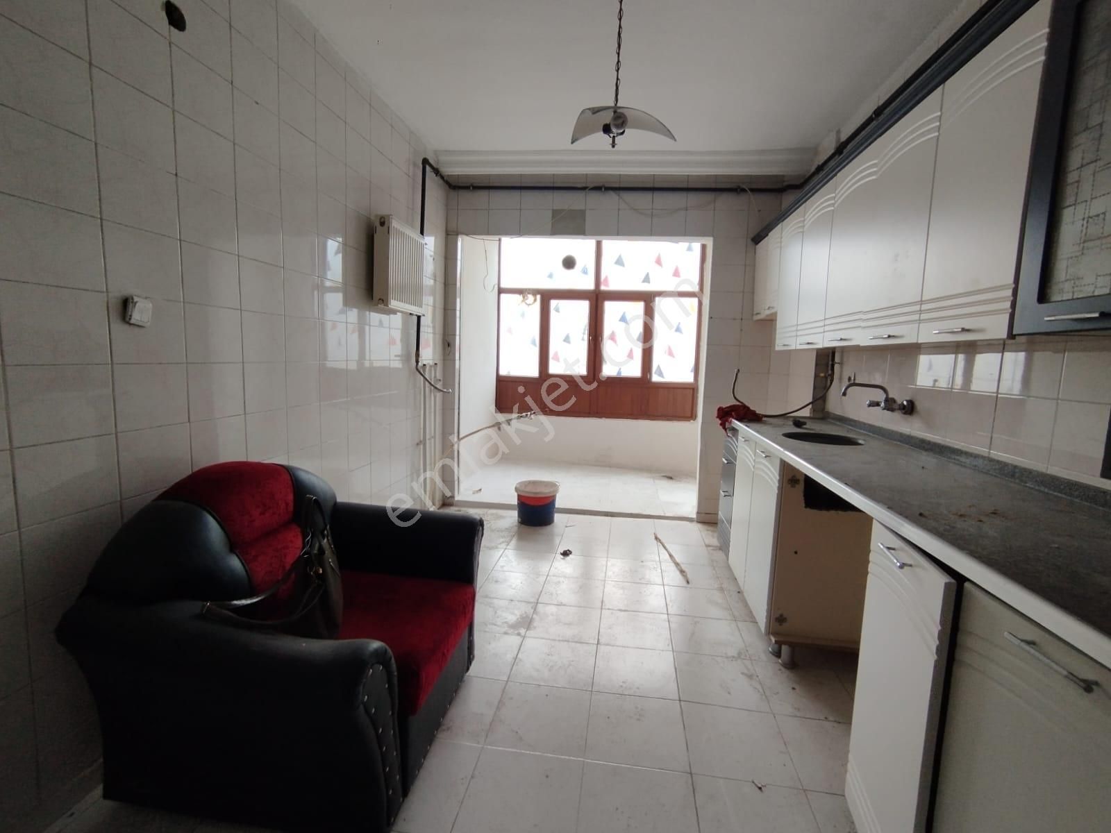 Makro'dan Kiralık 3+1 Daire - Görsel 2