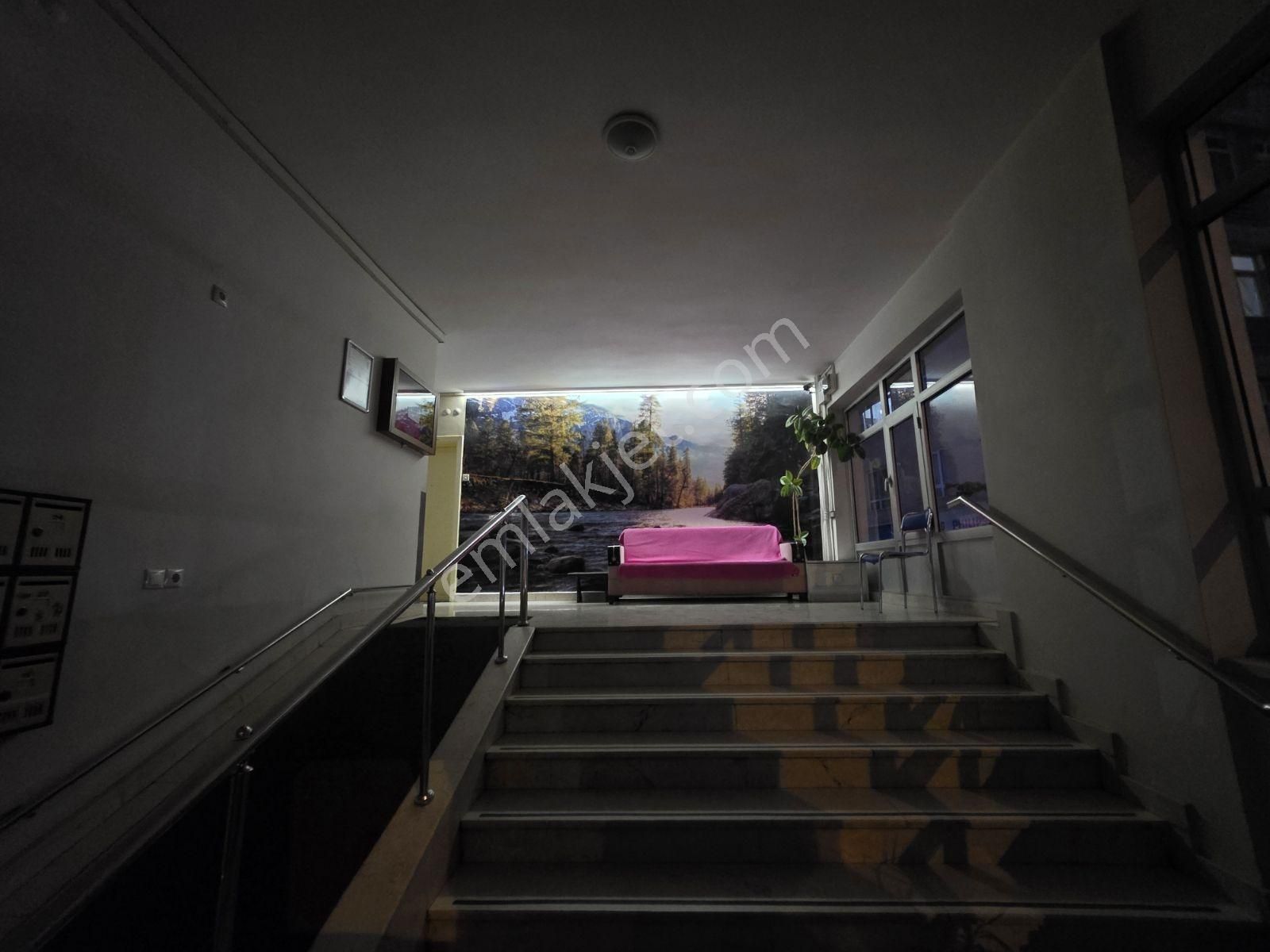 Nalçacı Cad. Üzeri Oba Sitesinde Arakat Satılık Geniş Daire - Görsel 6