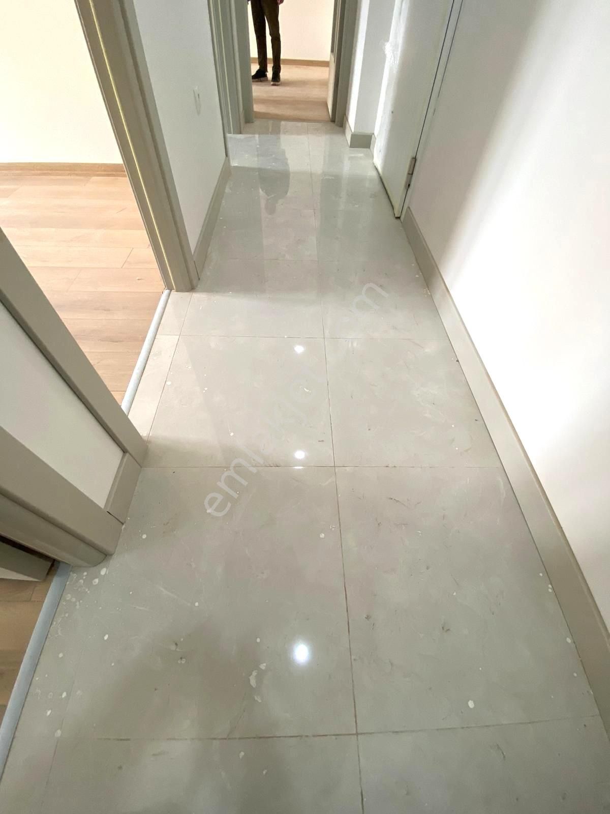 Küçükyalıda Merkezi Bir Konumda Sıfır 2+1 Arakat - Görsel 23