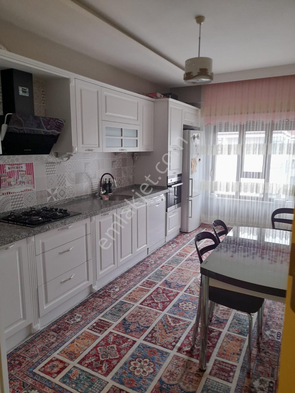 Karatay Çimenlikte Masrafsız Satılık Hesaplı 3+1 - Görsel 6