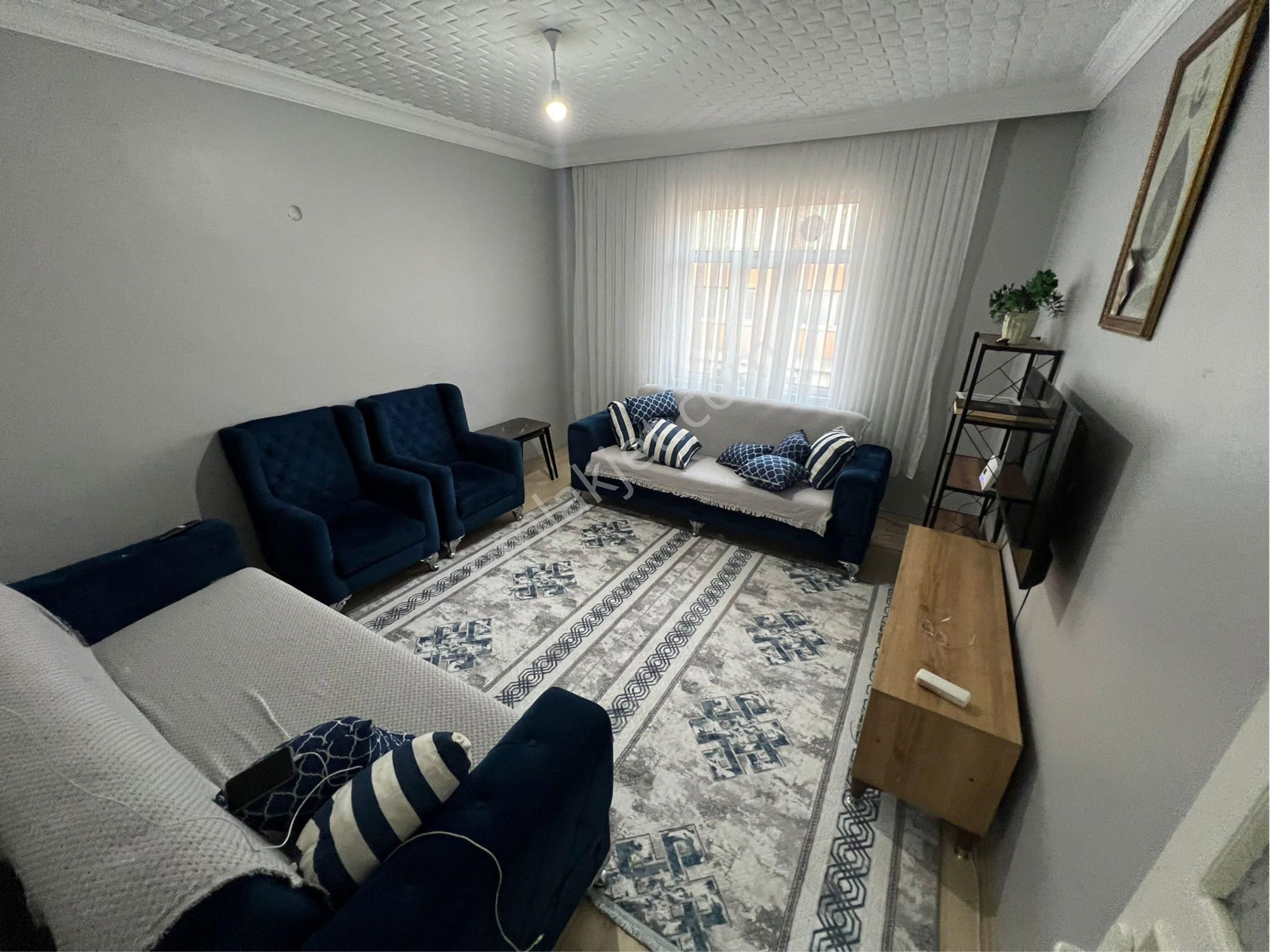 İsmetpaşa Mah’de 2+1 95m2 Krediye Uygun 3.kat Daire