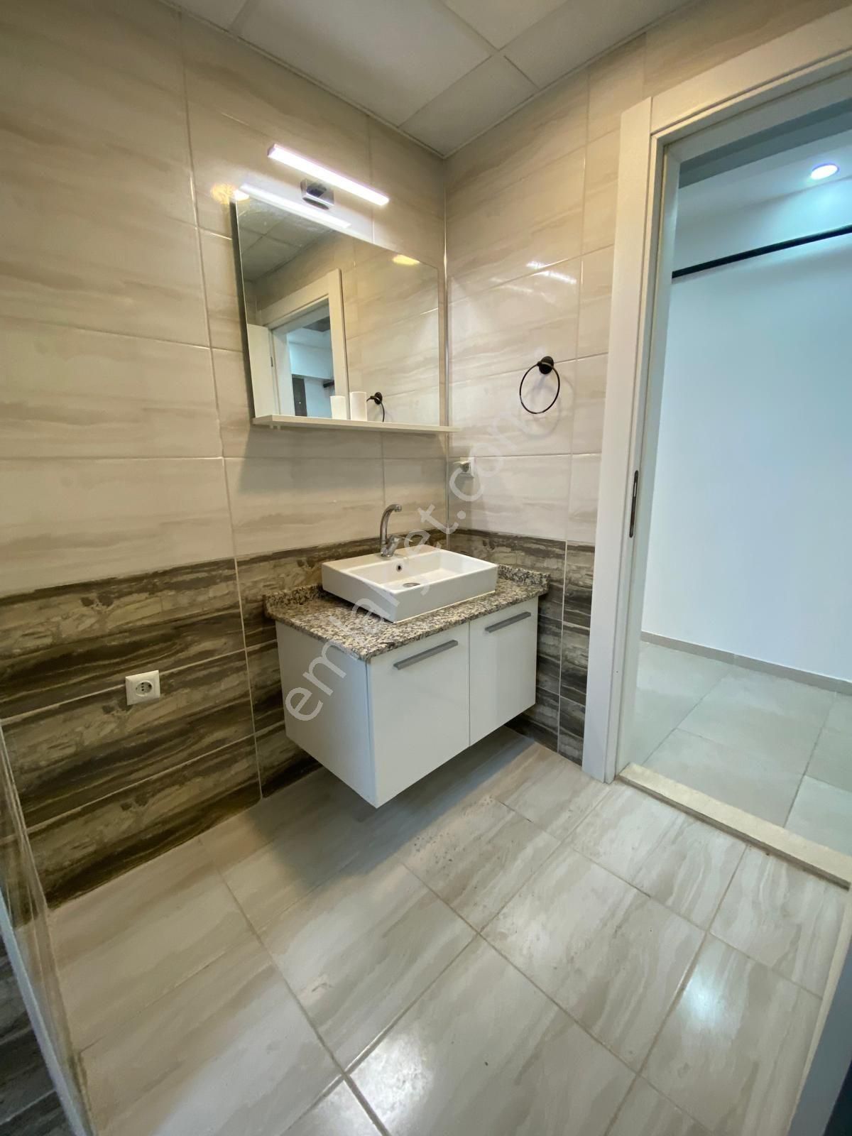 Yeşilyurt Merkez Cami Yakını Merkezi Konumda 2+1/100m2 Yeni Bina Fırsat - Görsel 24