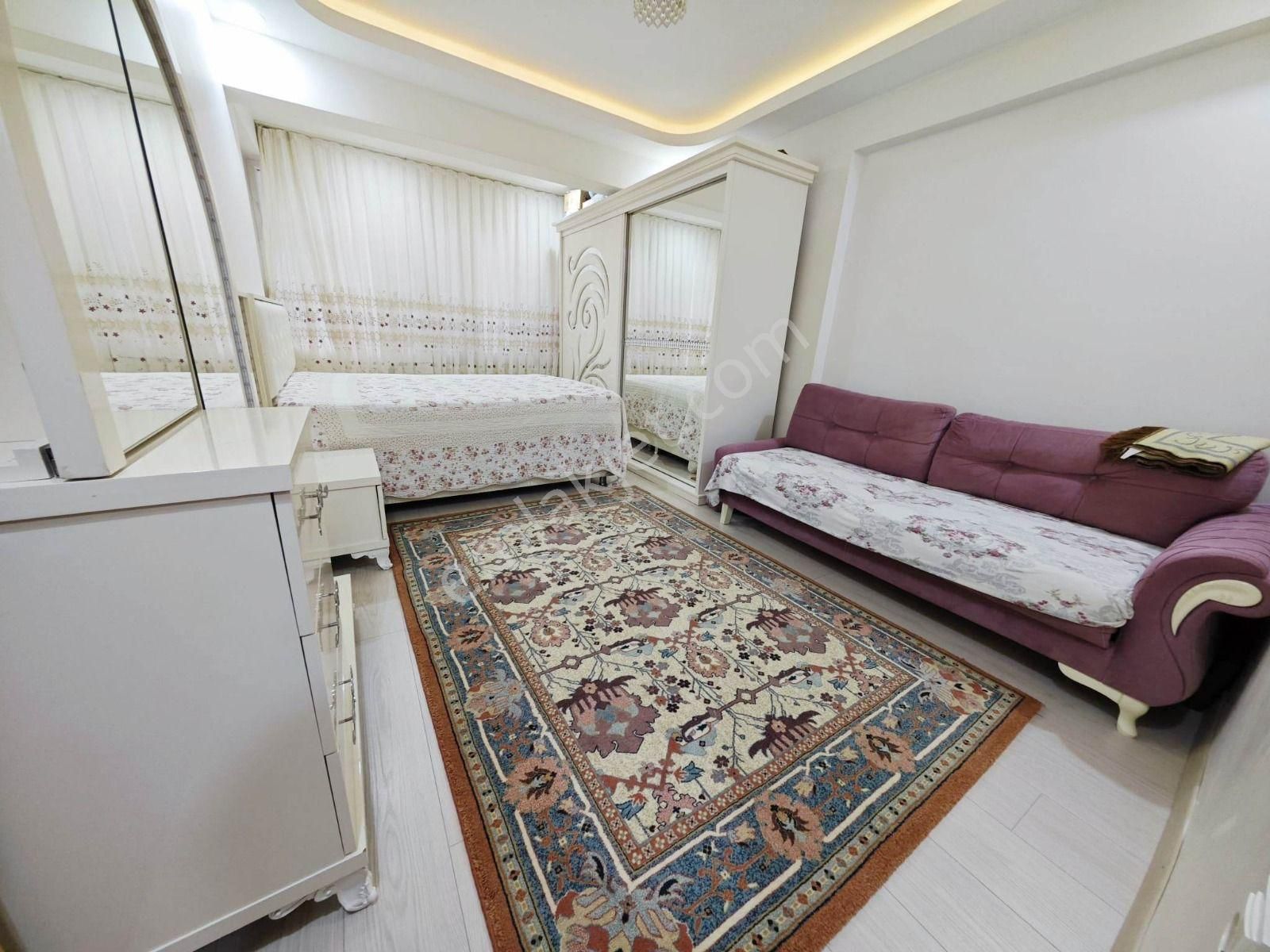 Yenibosna'da Krediye Uygun Balkonu Yüksek Giriş - Görsel 9