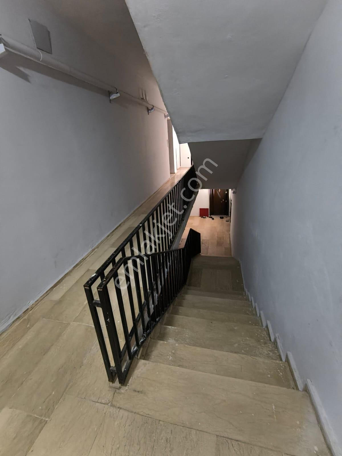 Doğukent Mahallesi Güzel Şehir Civarı Uygun Kiralık 3+1 Giriş Kat Daire - Görsel 3