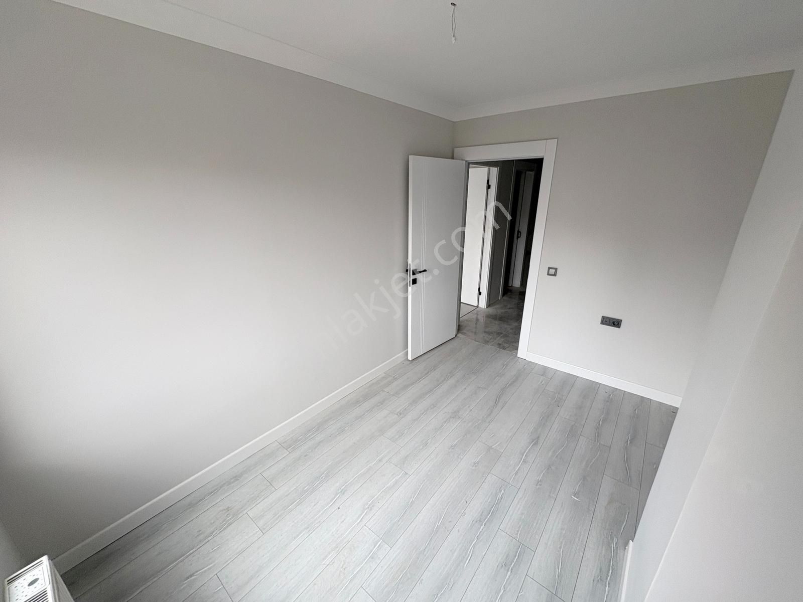 2+1 Sıfır Oturuma Hazır Etlik Merkezde Asansörlü İskanlı Fırsat - Görsel 23