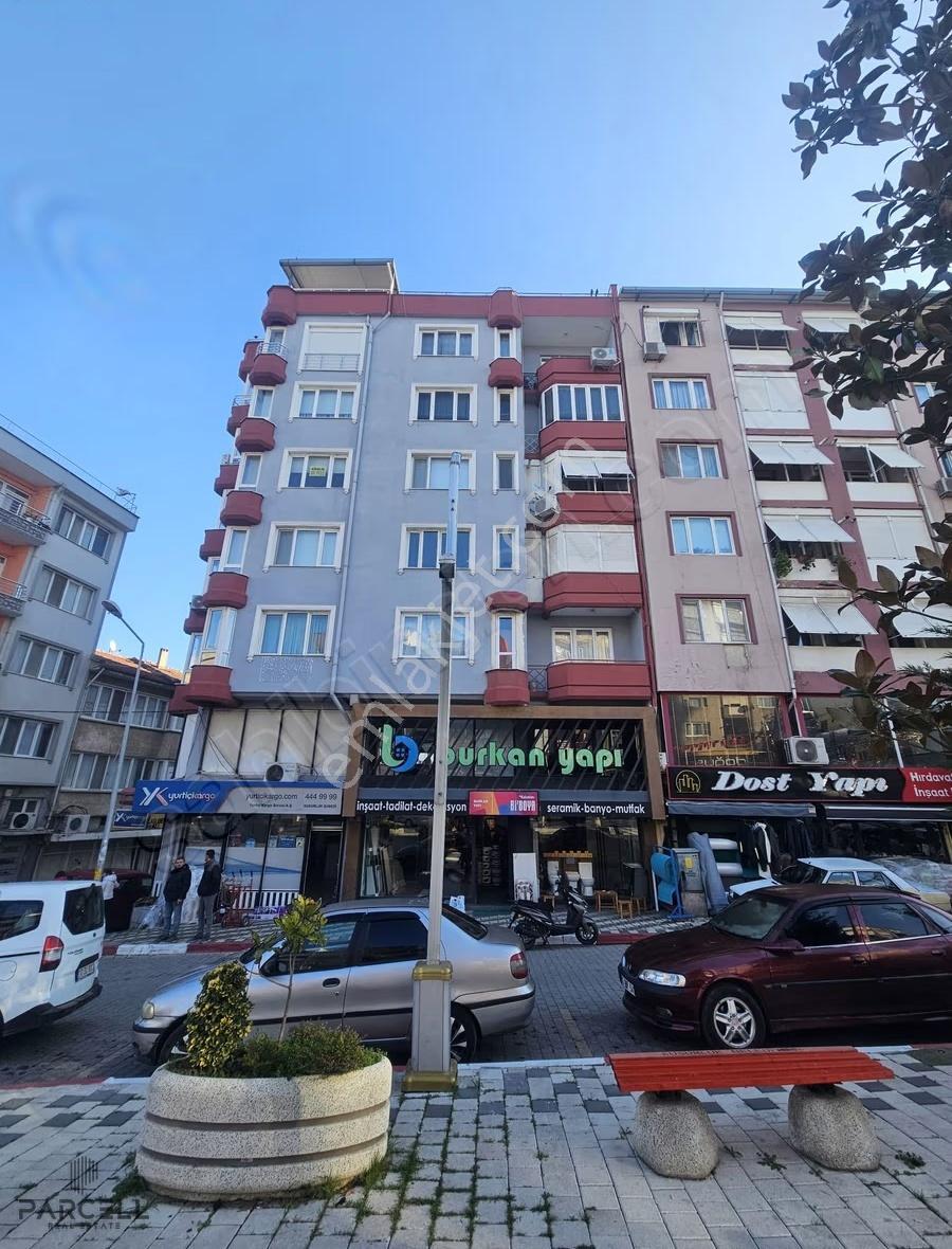 Balıkesir Susurluk Çarşı Merkezde Yenilenmiş Satılık 3+1 Daire - Görsel 26