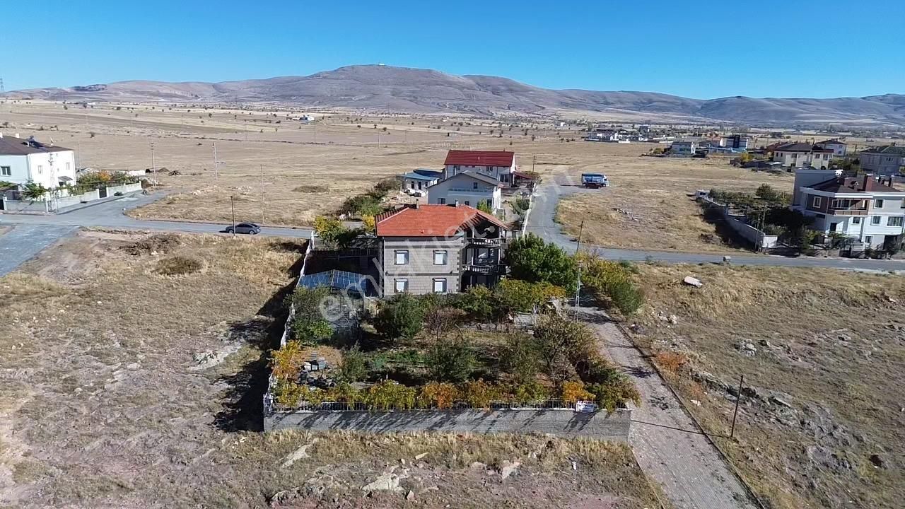 Ağırnas'da Satılık Tripleks Villa - Görsel 17