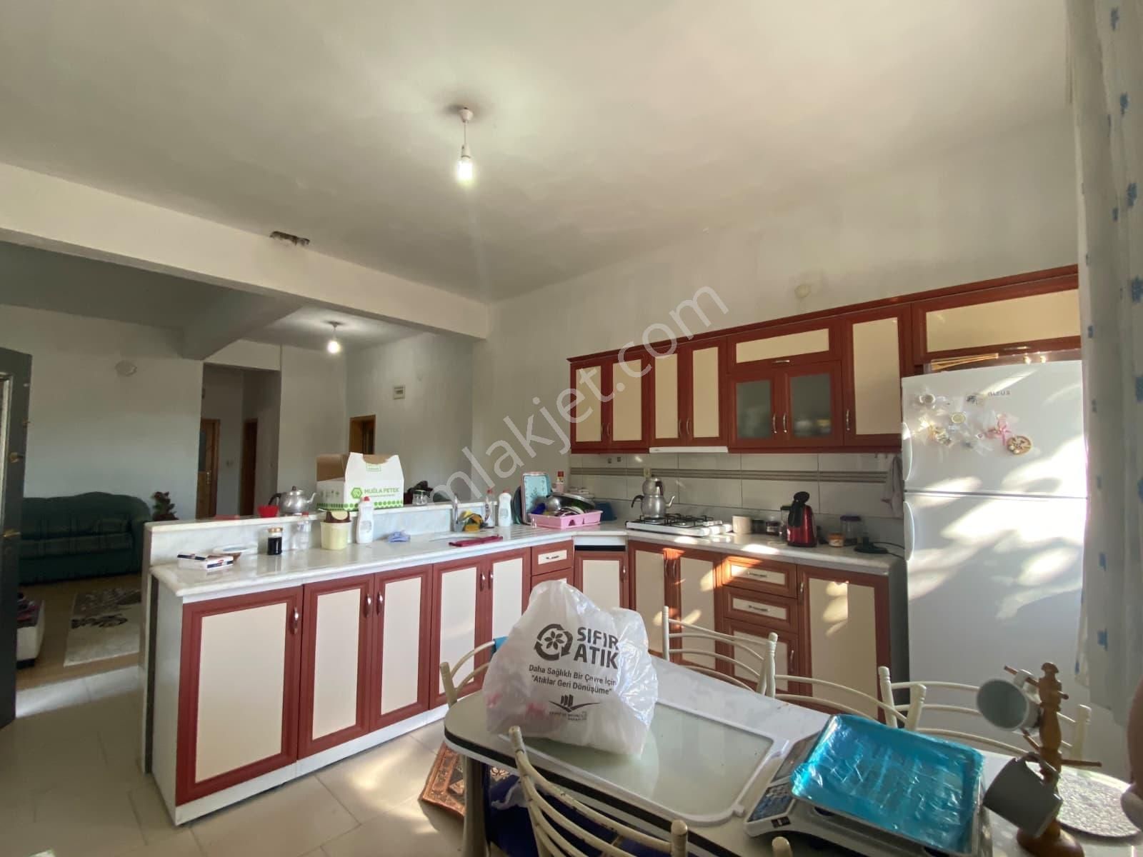 Ağırnas'da Satılık Tripleks Villa - Görsel 2