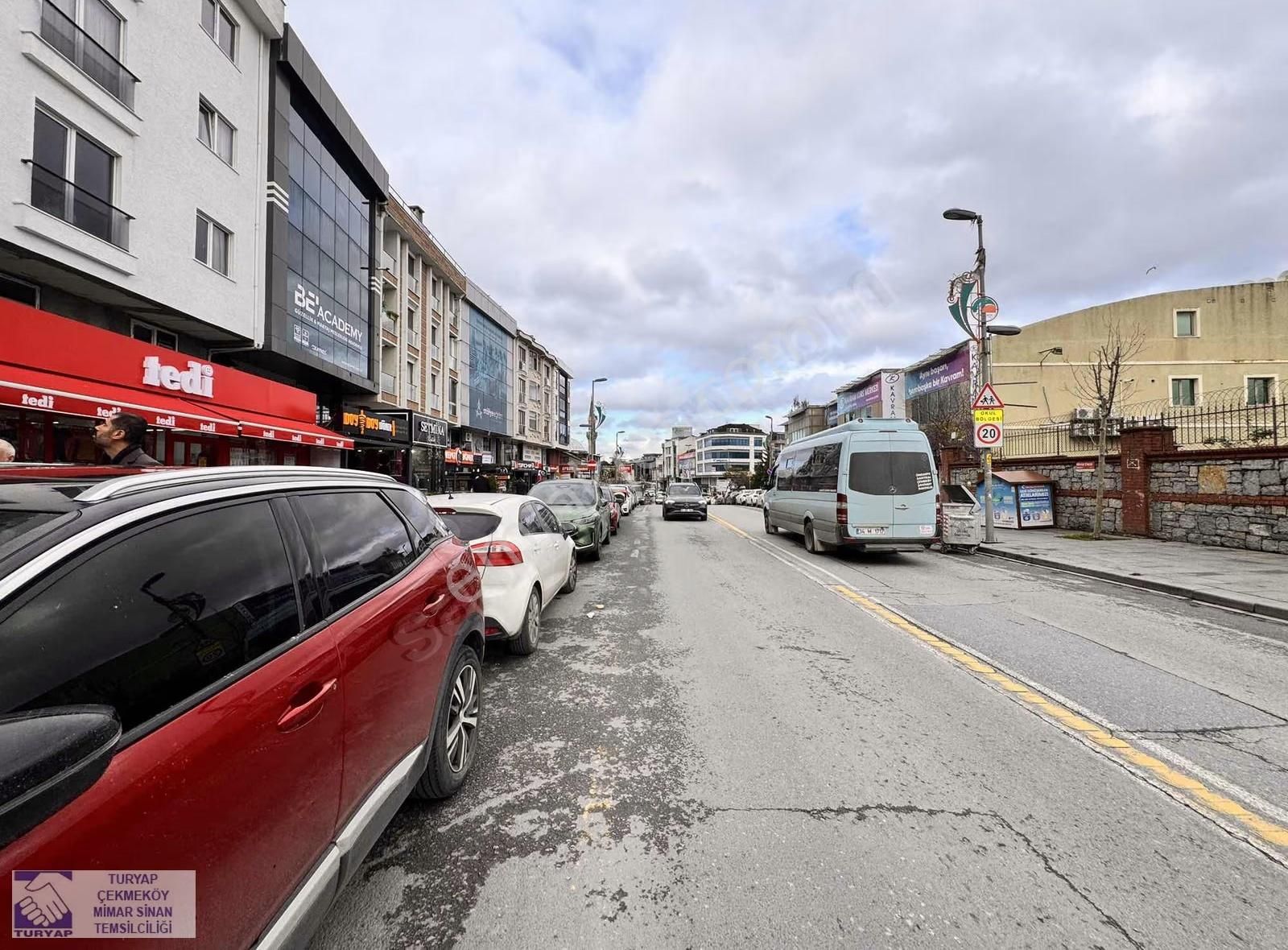 Çekmeköy Mimar Sinan Caddesinde Tabela Değerli 160 M2 Dükkan - Görsel 13