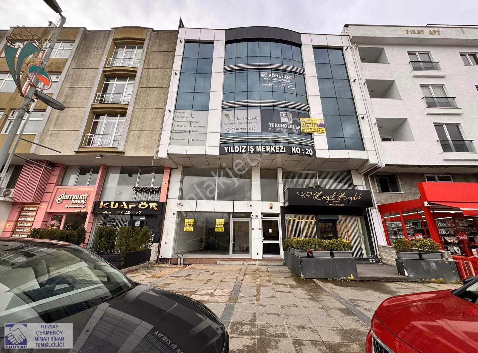 Çekmeköy Mimar Sinan Caddesinde Tabela Değerli 160 M2 Dükkan