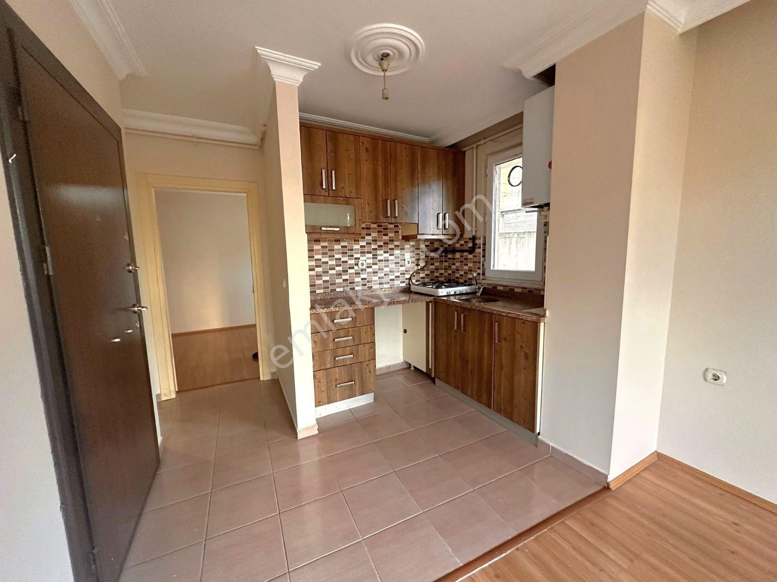 Acill Ümraniye Armağanevler İki Bloklu Site İçi Y.giriş 1+1 - Görsel 6