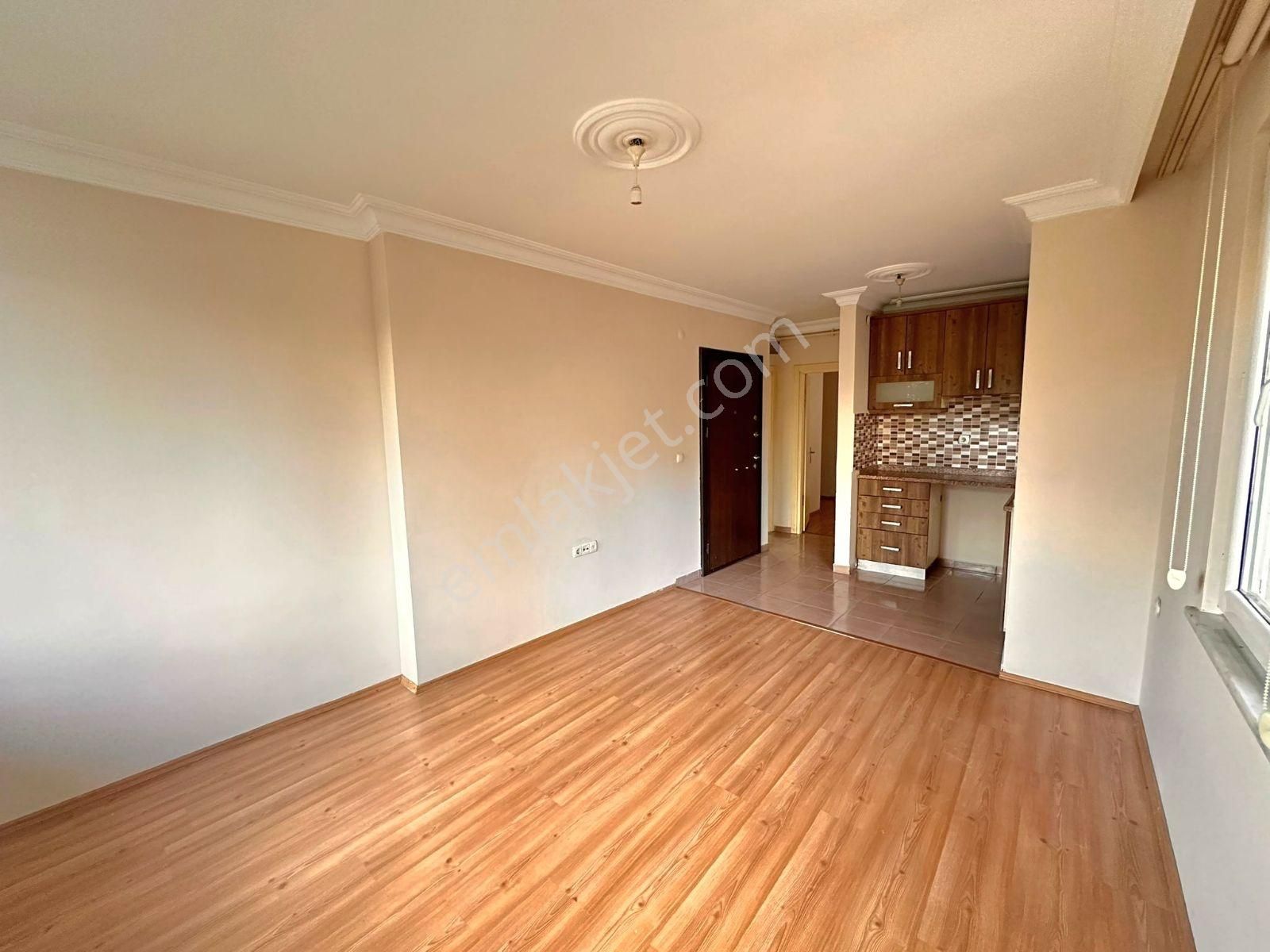 Acill Ümraniye Armağanevler İki Bloklu Site İçi Y.giriş 1+1 - Görsel 3