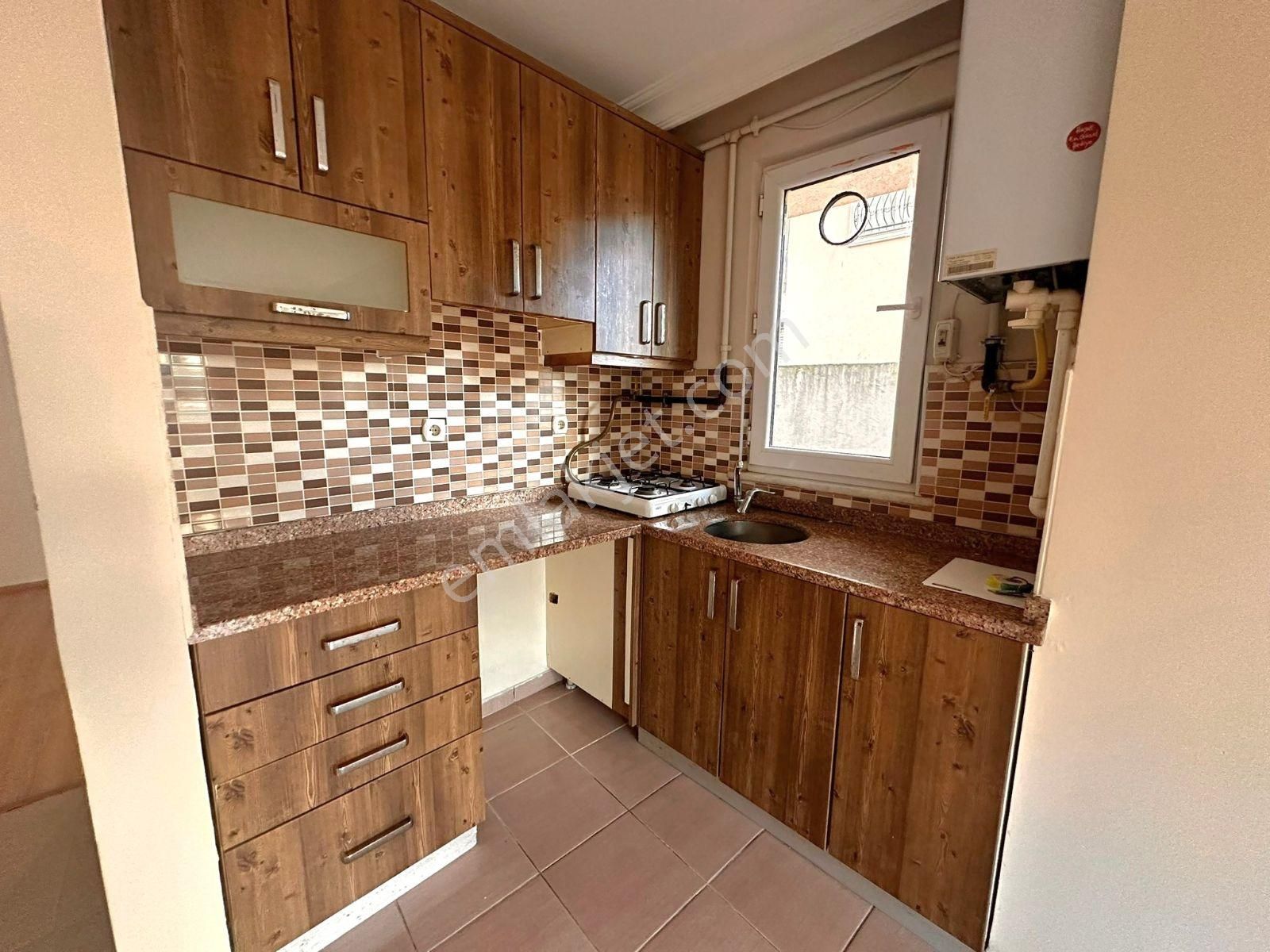 Acill Ümraniye Armağanevler İki Bloklu Site İçi Y.giriş 1+1 - Görsel 13