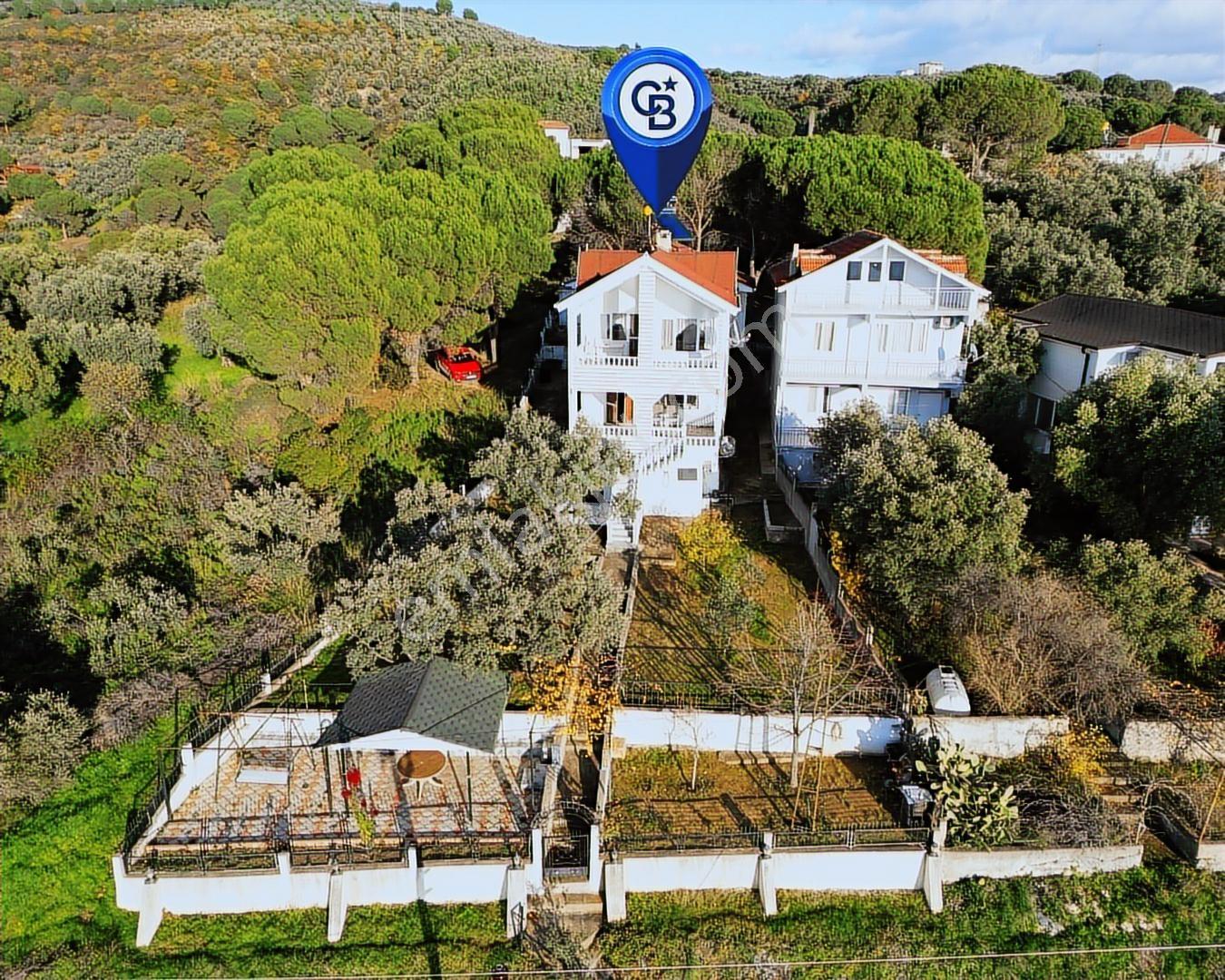 Yalova Fıstıklı'da Satılık Deniz Manzaralı Müstakil Villa