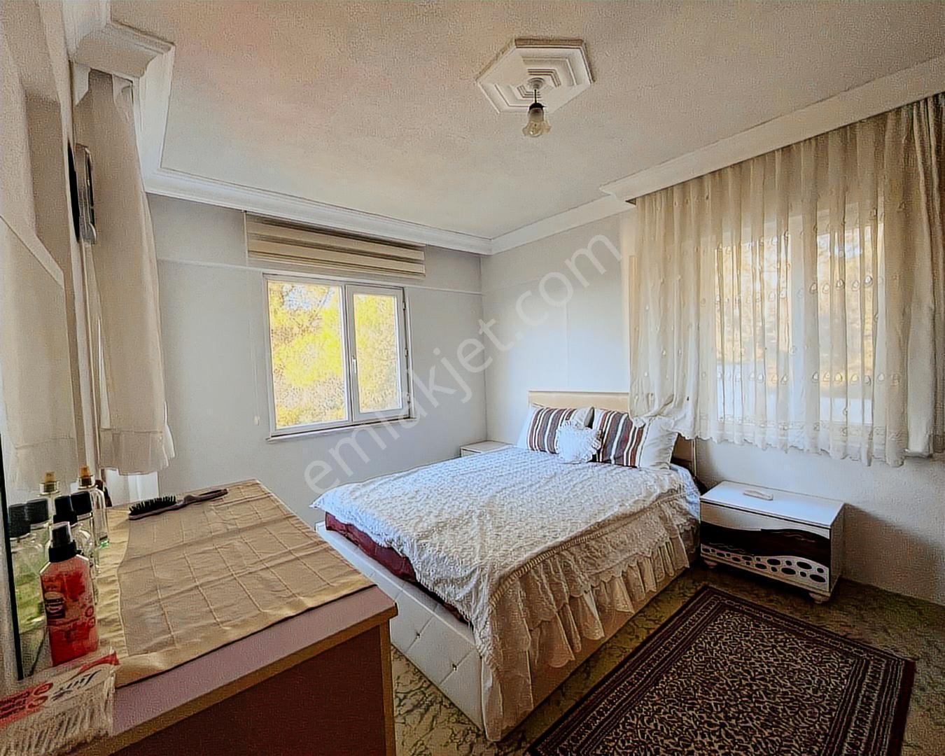 Yalova Fıstıklı'da Satılık Deniz Manzaralı Müstakil Villa - Görsel 10