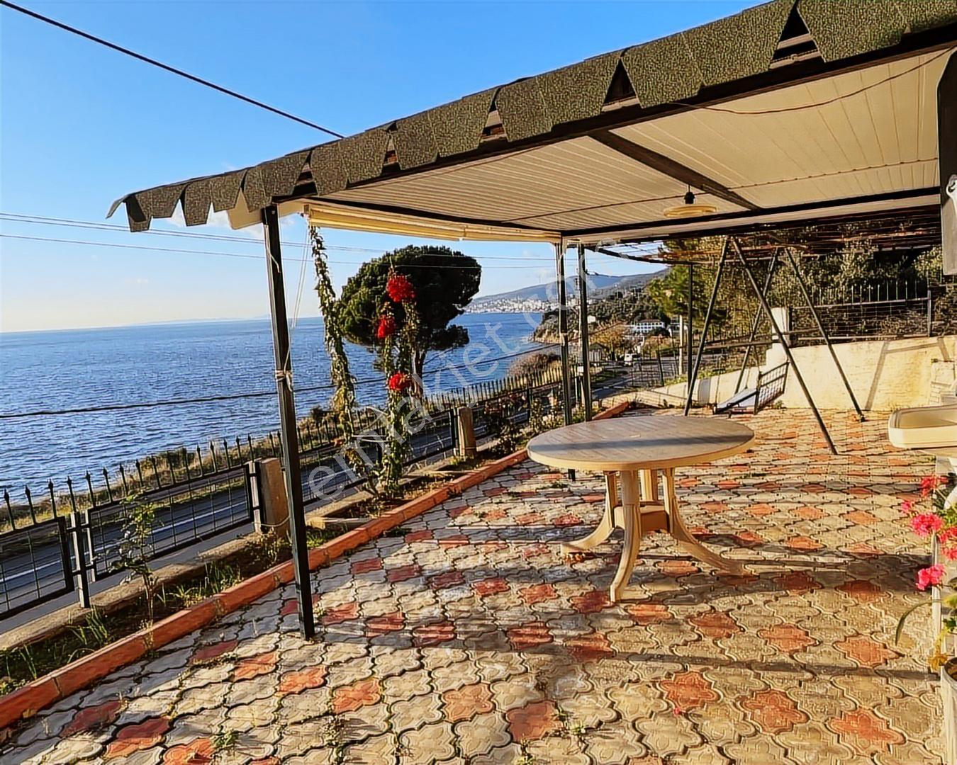 Yalova Fıstıklı'da Satılık Deniz Manzaralı Müstakil Villa - Görsel 12
