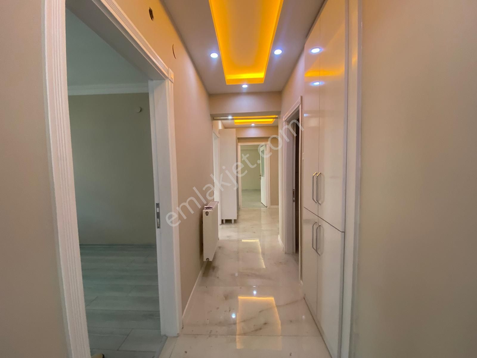 Koza Emlak'tan 30 Ağustos Mahallesin'de Ara Katta Lüks Yapılı Güney Cepheli 3+1 Satılık Daire - Görsel 33