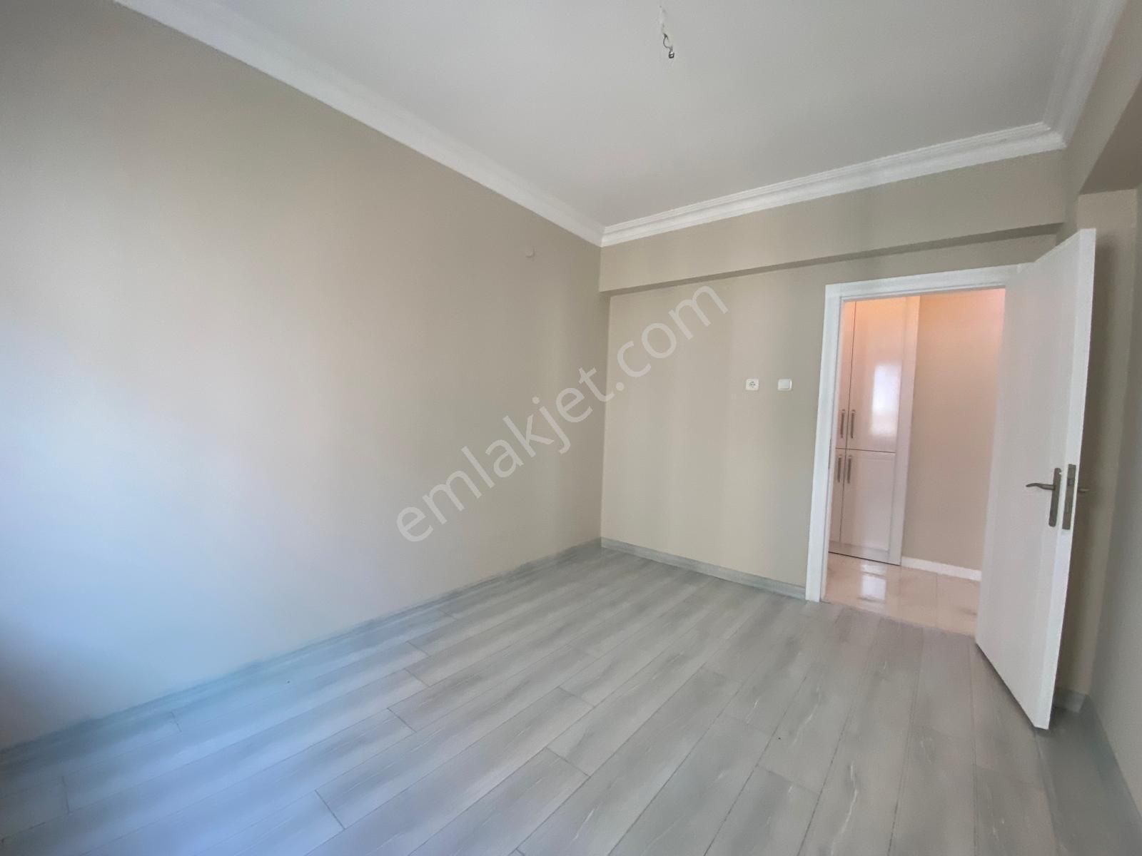 Koza Emlak'tan 30 Ağustos Mahallesin'de Ara Katta Lüks Yapılı Güney Cepheli 3+1 Satılık Daire - Görsel 20