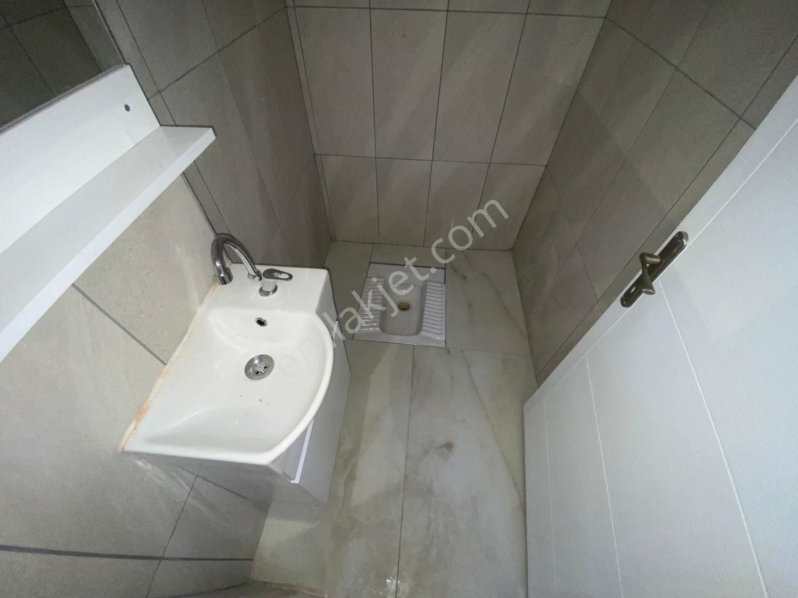 Koza Emlak'tan 30 Ağustos Mahallesin'de Ara Katta Lüks Yapılı Güney Cepheli 3+1 Satılık Daire - Görsel 28