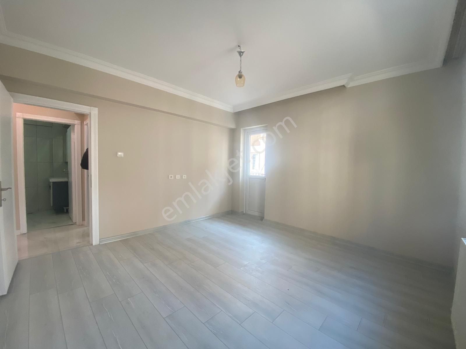 Koza Emlak'tan 30 Ağustos Mahallesin'de Ara Katta Lüks Yapılı Güney Cepheli 3+1 Satılık Daire - Görsel 16