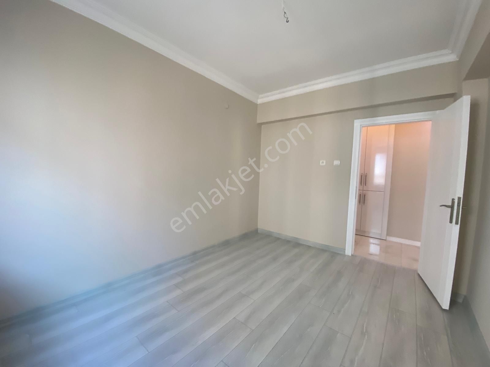 Koza Emlak'tan 30 Ağustos Mahallesin'de Ara Katta Lüks Yapılı Güney Cepheli 3+1 Satılık Daire - Görsel 23