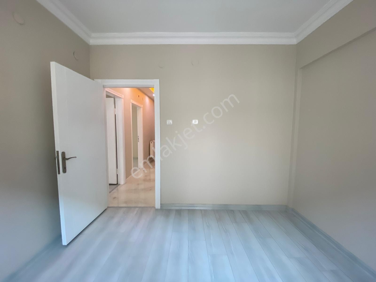 Koza Emlak'tan 30 Ağustos Mahallesin'de Ara Katta Lüks Yapılı Güney Cepheli 3+1 Satılık Daire - Görsel 29