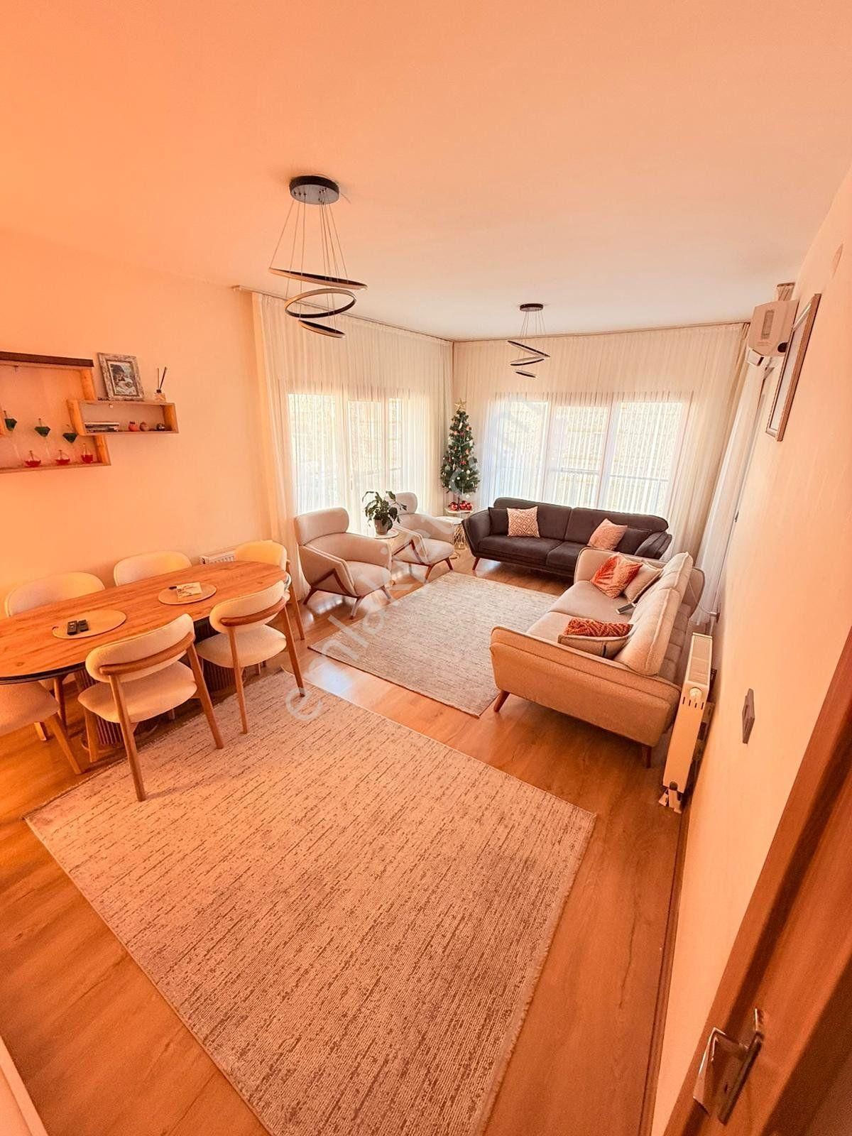 Kayalar Mahallesinde 2+1 Satılık Daire D79