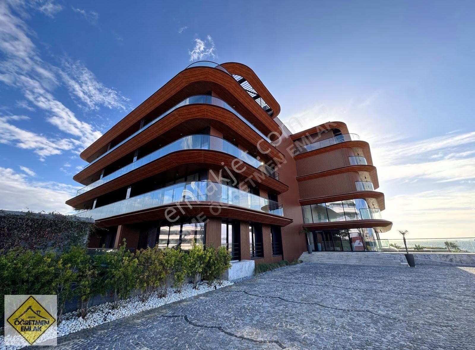 Çeşme Ayasaranda Köşe Ön Cephe Full Deniz Eşsiz Manzara Daire - Görsel 8