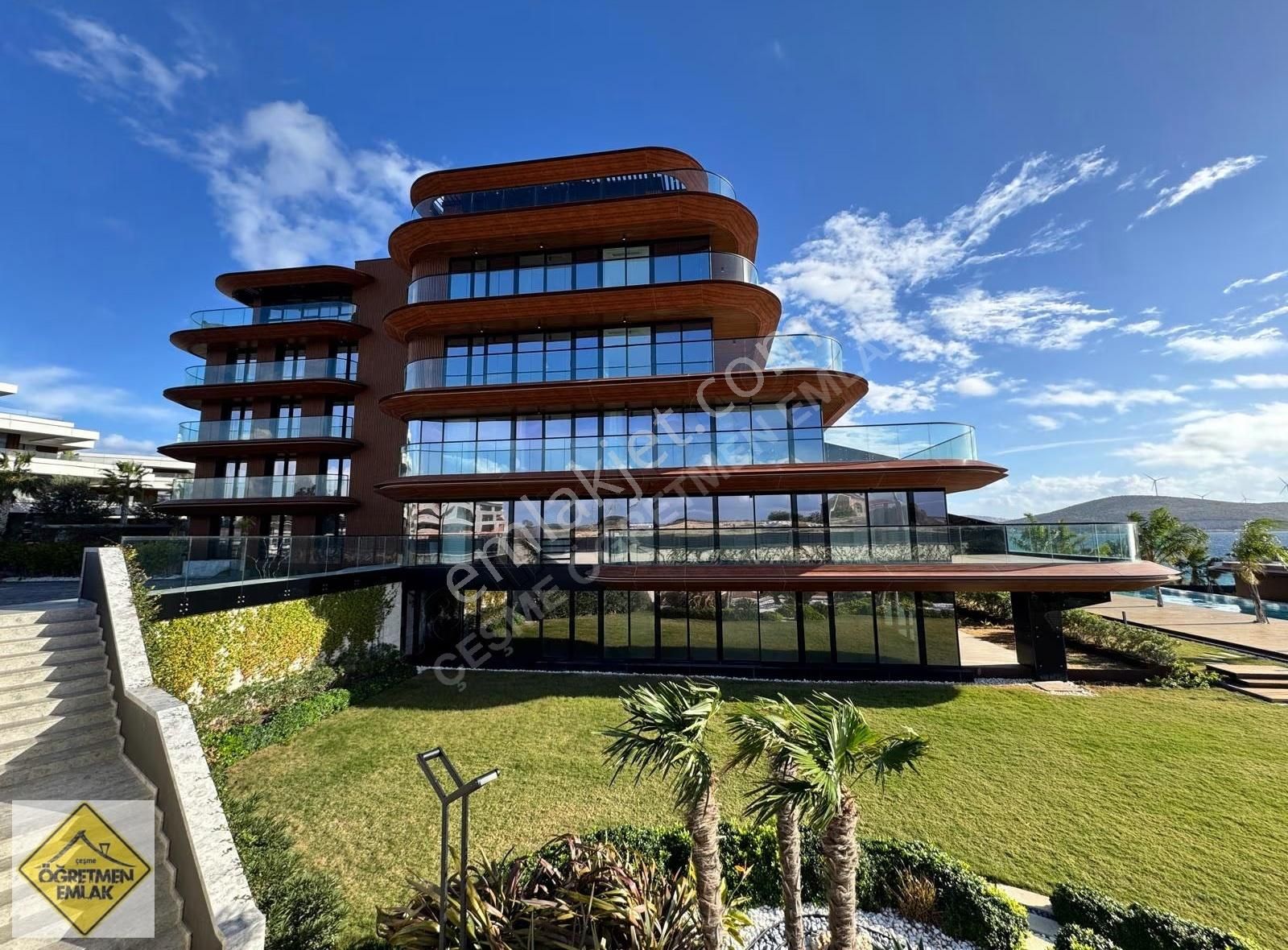 Çeşme Ayasaranda Köşe Ön Cephe Full Deniz Eşsiz Manzara Daire - Görsel 9