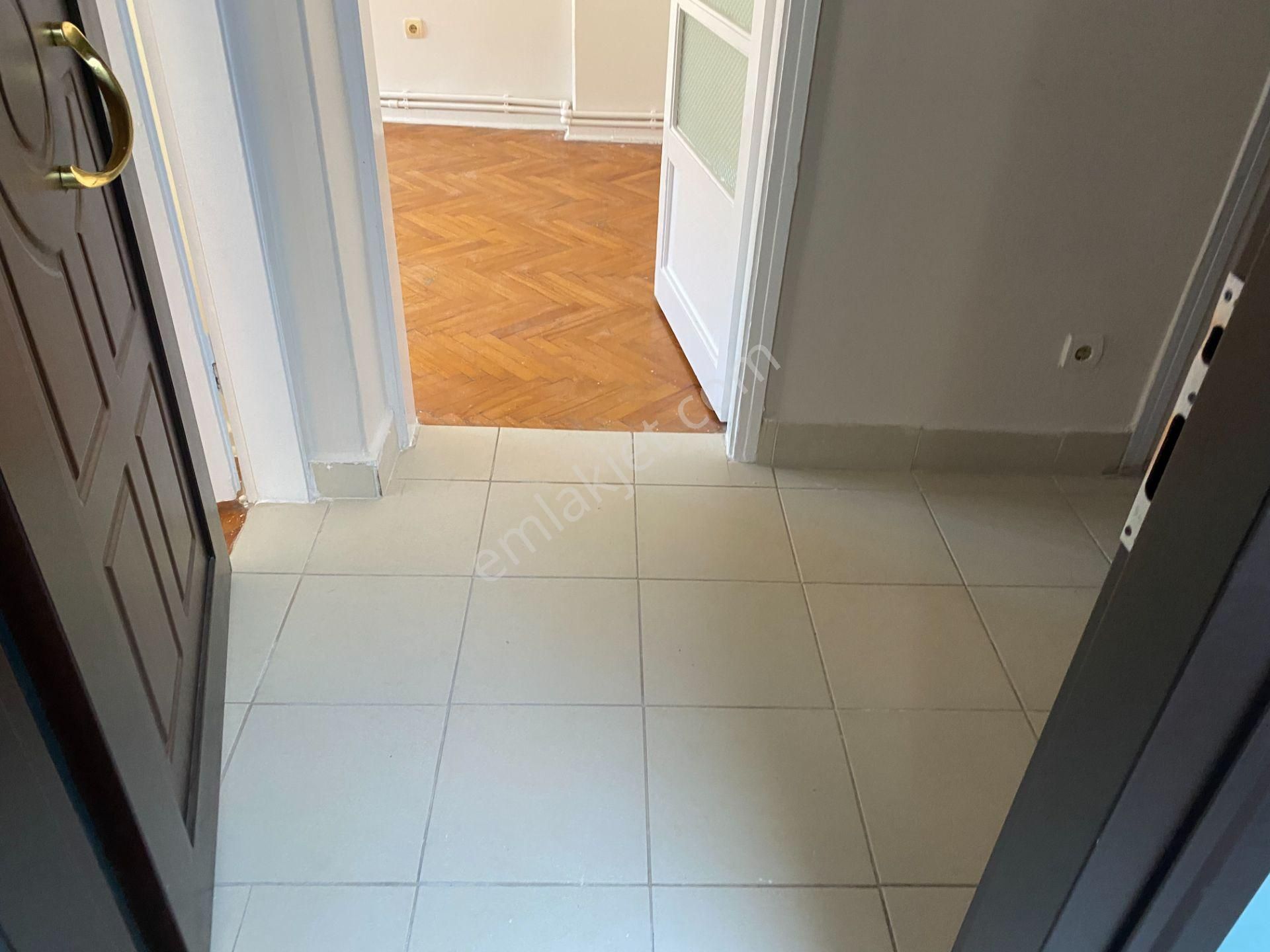 Destan-009 Kocamustafapaşa Üst-kemancı-civarı Son-3.kat-kombili-85m2-boş -daire Açıklama Okuyun - Görsel 14