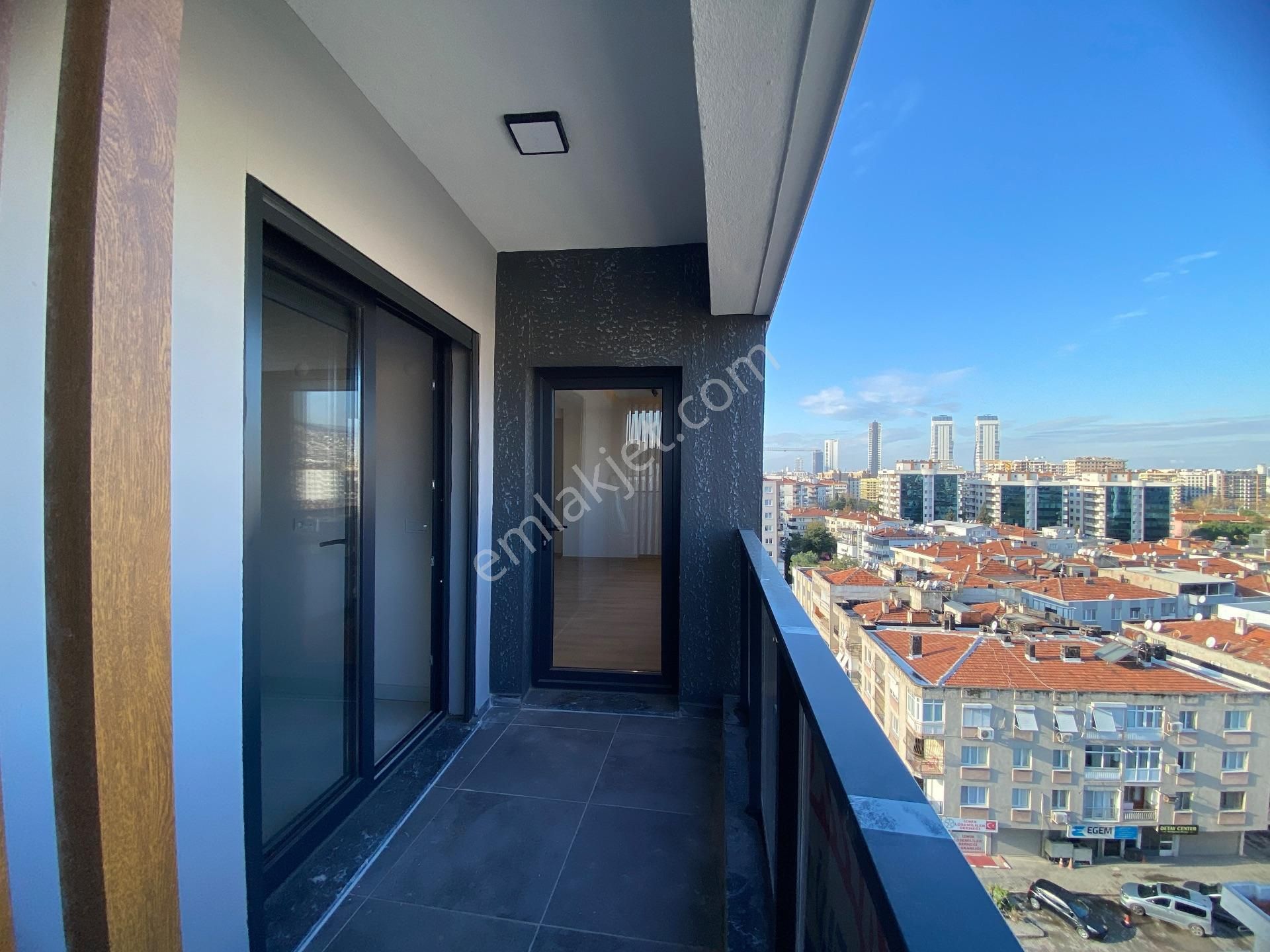 İzmir Bayraklı Ankara Caddesinde Sıfır Kiralık 3+1 - Görsel 19